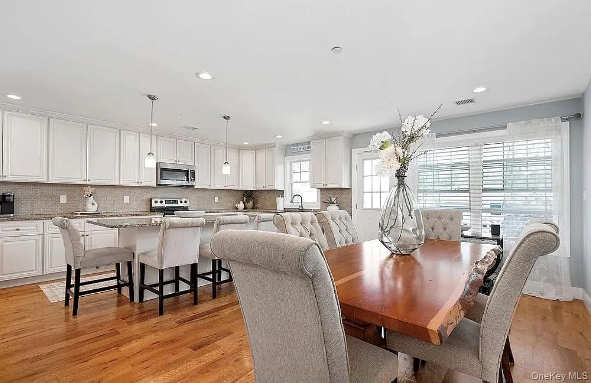 28 Sagamore Road, Hempstead, NY, 3 Bedrooms Bedrooms, 6 Rooms Rooms,2 BathroomsBathrooms,Residential,For Rent,Sagamore,0,1025955 28 Sagamore Road, Hempstead, NY, 3 Bedrooms Bedrooms, 6 Rooms Rooms,2 BathroomsBathrooms,Residential,For Rent,Sagamore,0,1025955