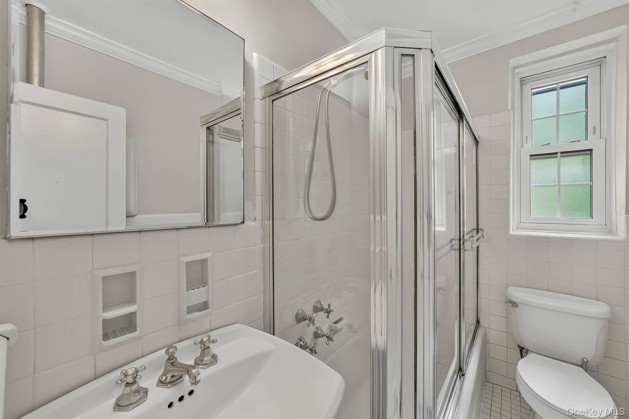 949 Palmer Road, Yonkers, NY, 1 Bedroom Bedrooms, 4 Rooms Rooms,1 BathroomBathrooms,Residential,For Rent,Palmer,0,1025960 949 Palmer Road, Yonkers, NY, 1 Bedroom Bedrooms, 4 Rooms Rooms,1 BathroomBathrooms,Residential,For Rent,Palmer,0,1025960