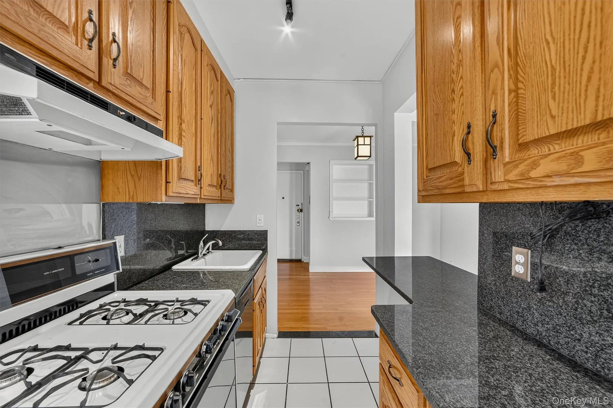 949 Palmer Road, Yonkers, NY, 1 Bedroom Bedrooms, 4 Rooms Rooms,1 BathroomBathrooms,Residential,For Rent,Palmer,0,1025960 949 Palmer Road, Yonkers, NY, 1 Bedroom Bedrooms, 4 Rooms Rooms,1 BathroomBathrooms,Residential,For Rent,Palmer,0,1025960