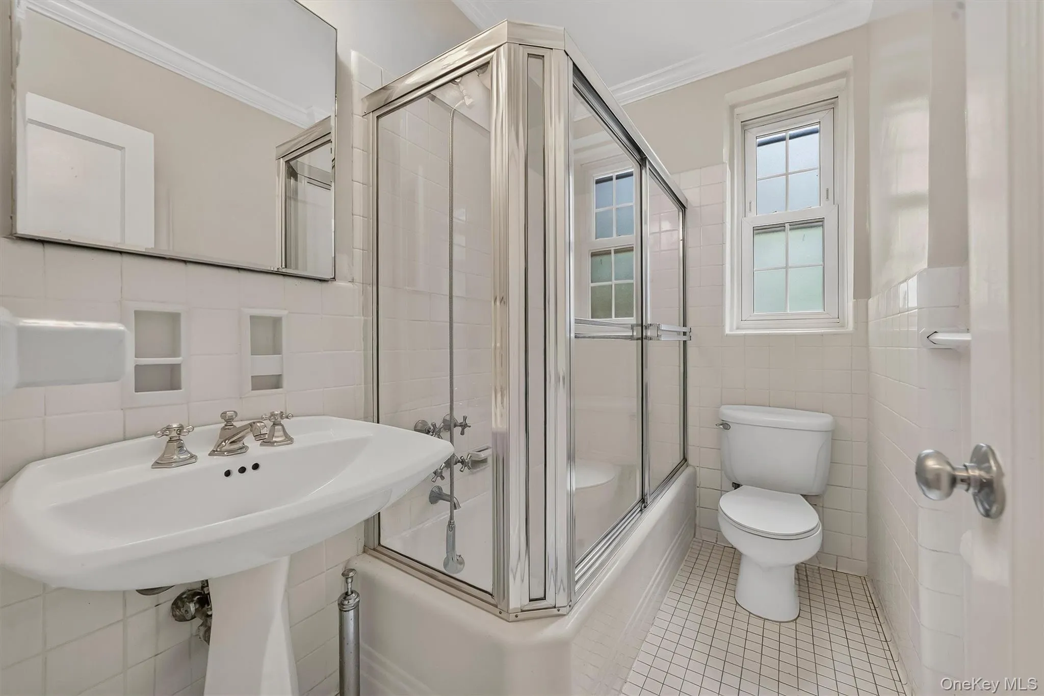949 Palmer Road, Yonkers, NY, 1 Bedroom Bedrooms, 4 Rooms Rooms,1 BathroomBathrooms,Residential,For Rent,Palmer,0,1025960 949 Palmer Road, Yonkers, NY, 1 Bedroom Bedrooms, 4 Rooms Rooms,1 BathroomBathrooms,Residential,For Rent,Palmer,0,1025960