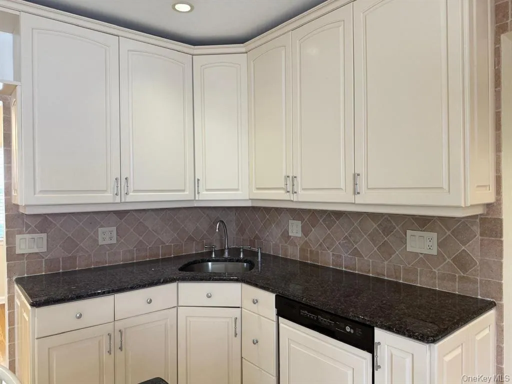60 Columbia Avenue, Hempstead, NY, 4 Bedrooms Bedrooms, 8 Rooms Rooms,2 BathroomsBathrooms,Residential Lease,For Rent,Columbia,0,1025967 60 Columbia Avenue, Hempstead, NY, 4 Bedrooms Bedrooms, 8 Rooms Rooms,2 BathroomsBathrooms,Residential Lease,For Rent,Columbia,0,1025967
