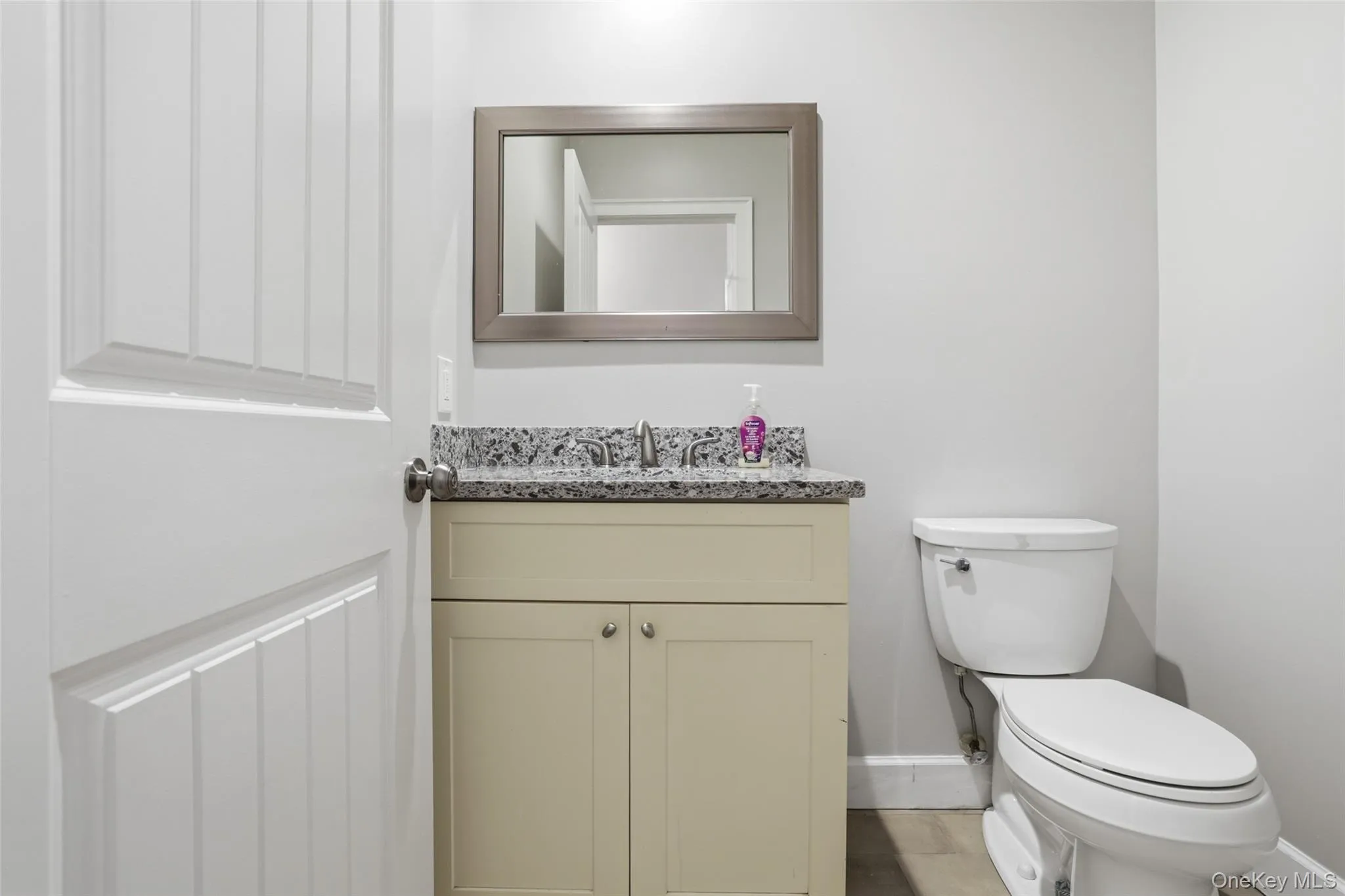 34 Meadow Lane, Babylon, NY, 3 Bedrooms Bedrooms, 8 Rooms Rooms,2 BathroomsBathrooms,Residential,For Rent,Meadow,0,1025968 34 Meadow Lane, Babylon, NY, 3 Bedrooms Bedrooms, 8 Rooms Rooms,2 BathroomsBathrooms,Residential,For Rent,Meadow,0,1025968
