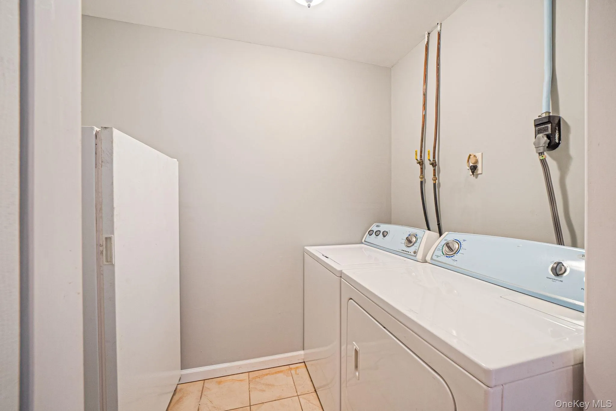 120 Ranch Lane, Hempstead, NY, 4 Bedrooms Bedrooms, 11 Rooms Rooms,2 BathroomsBathrooms,Residential,For Rent,Ranch,0,1025970 120 Ranch Lane, Hempstead, NY, 4 Bedrooms Bedrooms, 11 Rooms Rooms,2 BathroomsBathrooms,Residential,For Rent,Ranch,0,1025970
