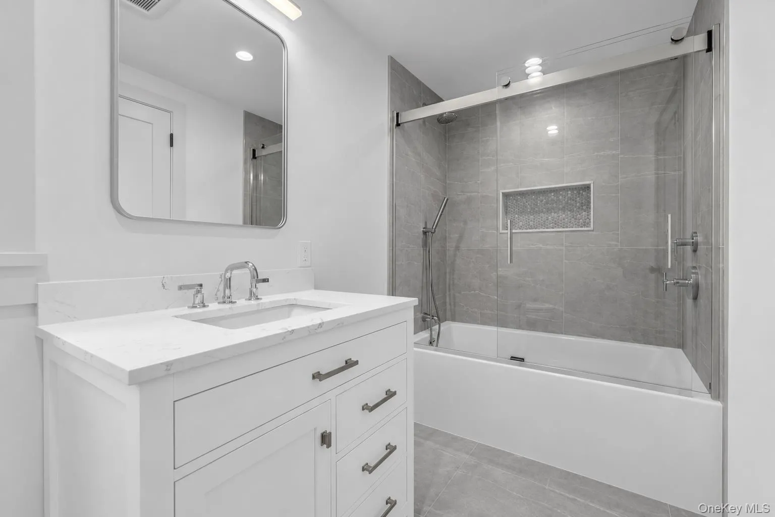 1380 Jackson Landing, Southold, NY, 4 Bedrooms Bedrooms, 7 Rooms Rooms,4 BathroomsBathrooms,Residential,For Rent,Jackson,0,1025976 1380 Jackson Landing, Southold, NY, 4 Bedrooms Bedrooms, 7 Rooms Rooms,4 BathroomsBathrooms,Residential,For Rent,Jackson,0,1025976