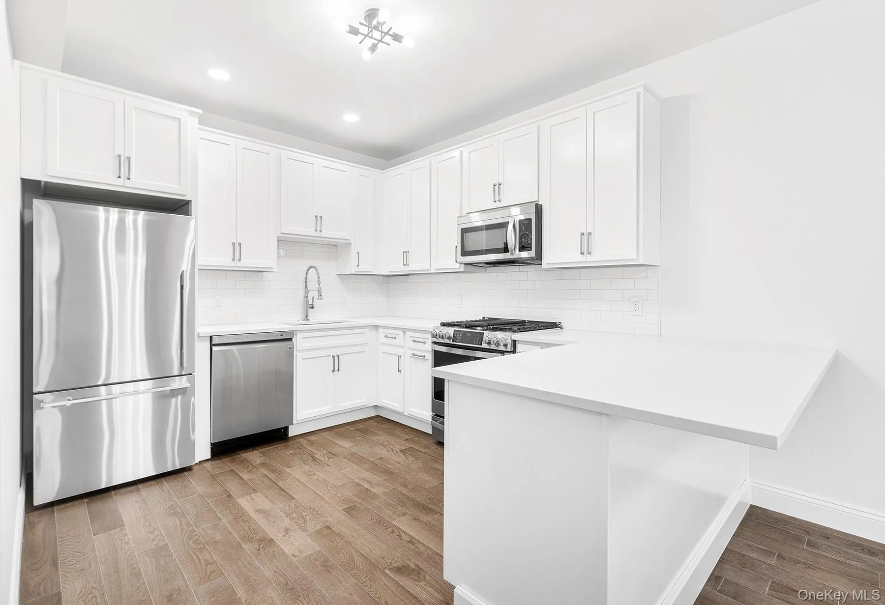 206-208 Main Street, Beacon, NY, 1 Bedroom Bedrooms, 4 Rooms Rooms,1 BathroomBathrooms,Residential Lease,For Rent,Main,0,1025977 206-208 Main Street, Beacon, NY, 1 Bedroom Bedrooms, 4 Rooms Rooms,1 BathroomBathrooms,Residential Lease,For Rent,Main,0,1025977
