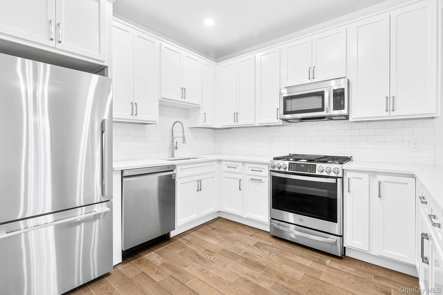 206-208 Main Street, Beacon, NY, 1 Bedroom Bedrooms, 4 Rooms Rooms,1 BathroomBathrooms,Residential Lease,For Rent,Main,0,1025977 206-208 Main Street, Beacon, NY, 1 Bedroom Bedrooms, 4 Rooms Rooms,1 BathroomBathrooms,Residential Lease,For Rent,Main,0,1025977