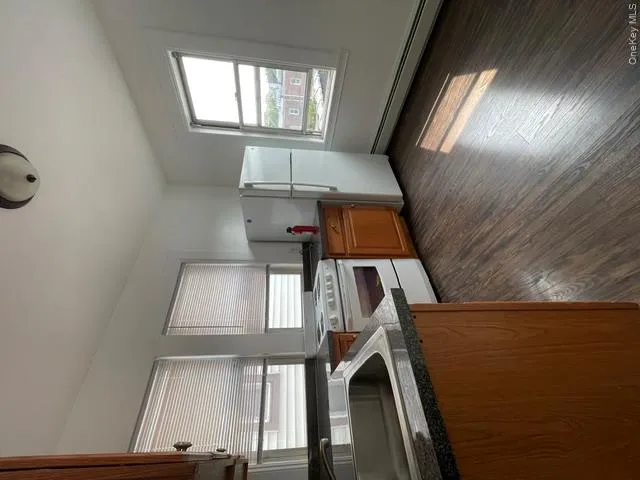 1865 Mulford Avenue, New York, NY, 2 Bedrooms Bedrooms, 4 Rooms Rooms,1 BathroomBathrooms,Residential Lease,For Rent,Mulford,0,1025978 1865 Mulford Avenue, New York, NY, 2 Bedrooms Bedrooms, 4 Rooms Rooms,1 BathroomBathrooms,Residential Lease,For Rent,Mulford,0,1025978