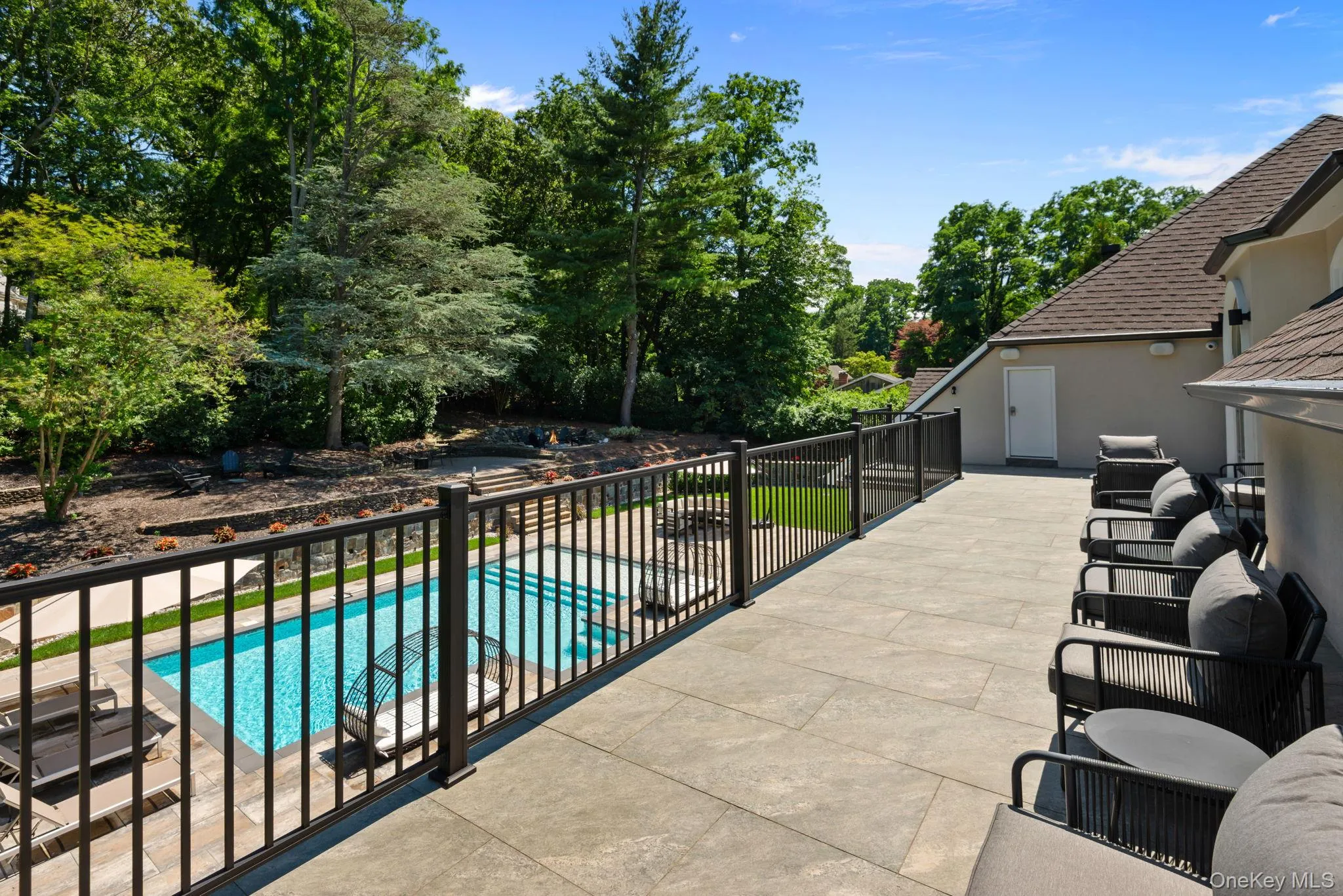 25 Marions Lane, Huntington, NY, 4 Bedrooms Bedrooms, 16 Rooms Rooms,3 BathroomsBathrooms,Residential,For Rent,Marions,0,1025980 25 Marions Lane, Huntington, NY, 4 Bedrooms Bedrooms, 16 Rooms Rooms,3 BathroomsBathrooms,Residential,For Rent,Marions,0,1025980