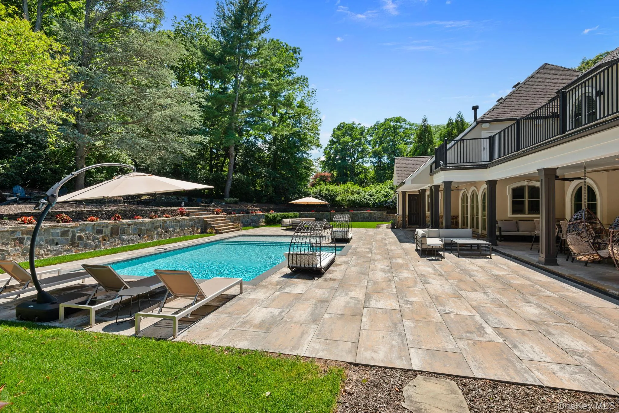 25 Marions Lane, Huntington, NY, 4 Bedrooms Bedrooms, 16 Rooms Rooms,3 BathroomsBathrooms,Residential,For Rent,Marions,0,1025980 25 Marions Lane, Huntington, NY, 4 Bedrooms Bedrooms, 16 Rooms Rooms,3 BathroomsBathrooms,Residential,For Rent,Marions,0,1025980