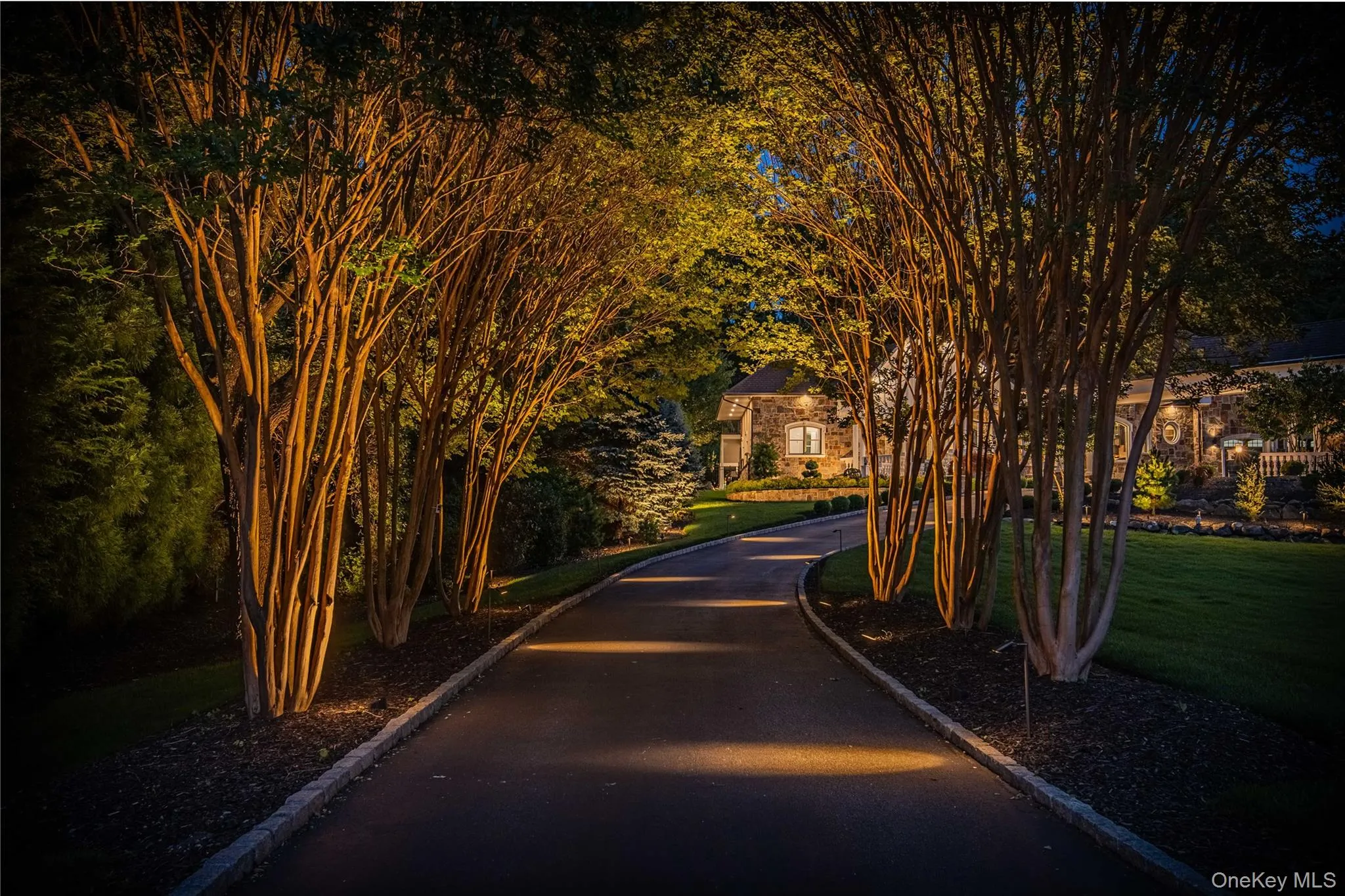 25 Marions Lane, Huntington, NY, 4 Bedrooms Bedrooms, 16 Rooms Rooms,3 BathroomsBathrooms,Residential,For Rent,Marions,0,1025980 25 Marions Lane, Huntington, NY, 4 Bedrooms Bedrooms, 16 Rooms Rooms,3 BathroomsBathrooms,Residential,For Rent,Marions,0,1025980