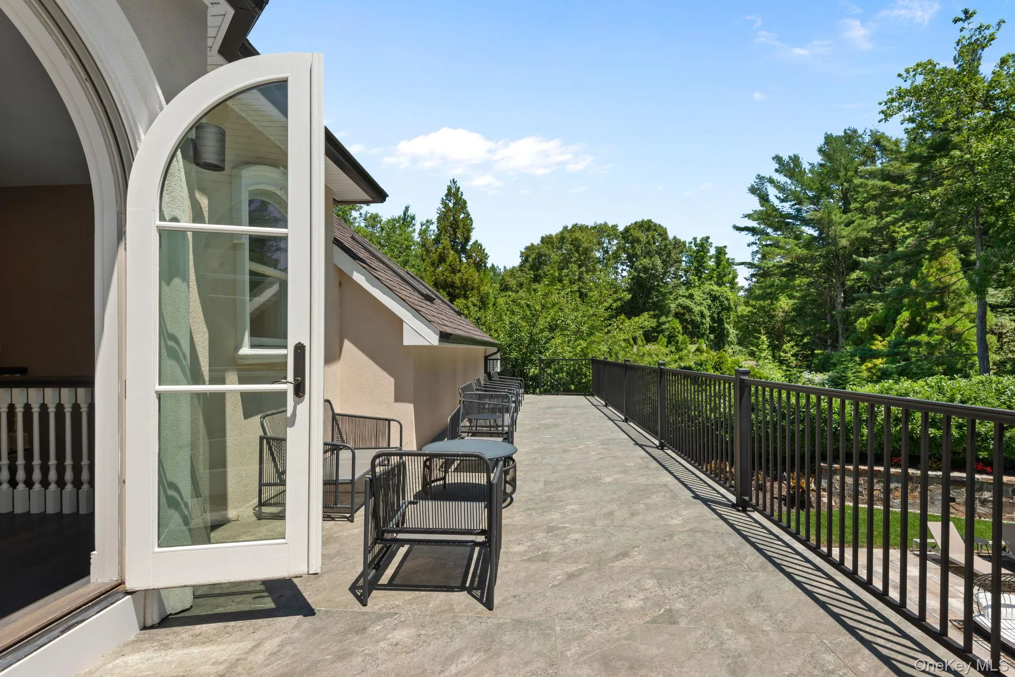 25 Marions Lane, Huntington, NY, 4 Bedrooms Bedrooms, 16 Rooms Rooms,3 BathroomsBathrooms,Residential,For Rent,Marions,0,1025980 25 Marions Lane, Huntington, NY, 4 Bedrooms Bedrooms, 16 Rooms Rooms,3 BathroomsBathrooms,Residential,For Rent,Marions,0,1025980
