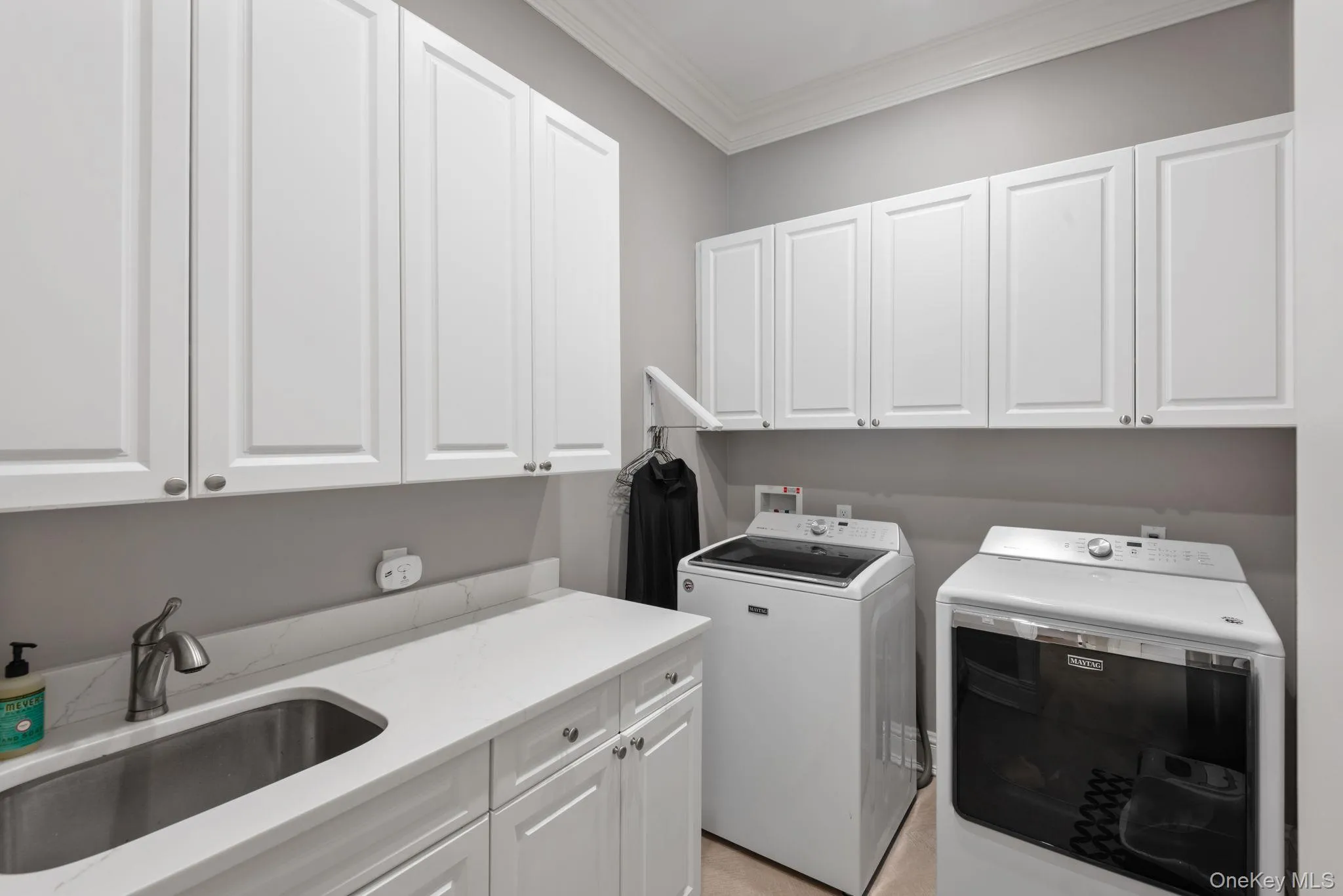 25 Marions Lane, Huntington, NY, 4 Bedrooms Bedrooms, 16 Rooms Rooms,3 BathroomsBathrooms,Residential,For Rent,Marions,0,1025980 25 Marions Lane, Huntington, NY, 4 Bedrooms Bedrooms, 16 Rooms Rooms,3 BathroomsBathrooms,Residential,For Rent,Marions,0,1025980