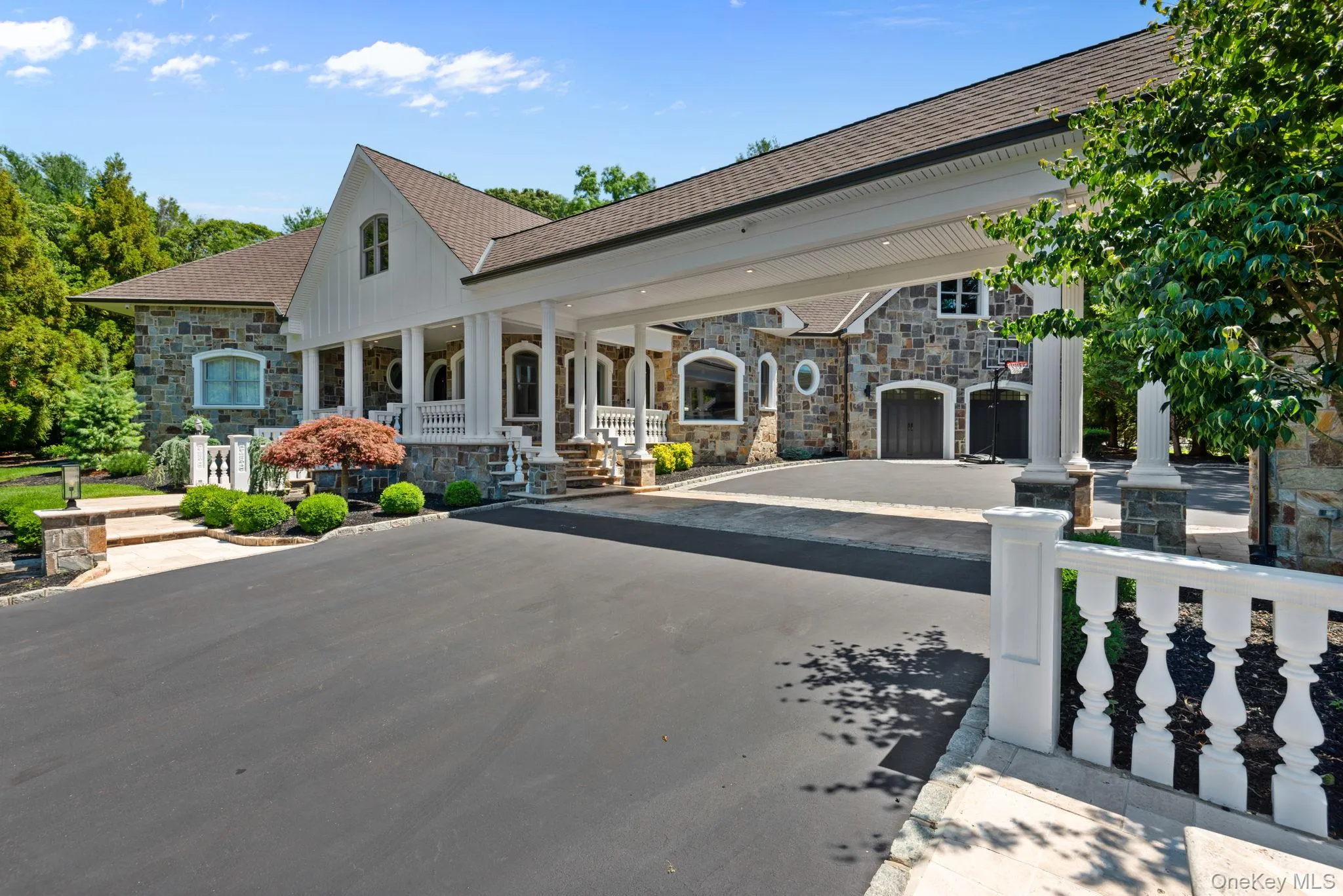 25 Marions Lane, Huntington, NY, 4 Bedrooms Bedrooms, 16 Rooms Rooms,3 BathroomsBathrooms,Residential,For Rent,Marions,0,1025980 25 Marions Lane, Huntington, NY, 4 Bedrooms Bedrooms, 16 Rooms Rooms,3 BathroomsBathrooms,Residential,For Rent,Marions,0,1025980
