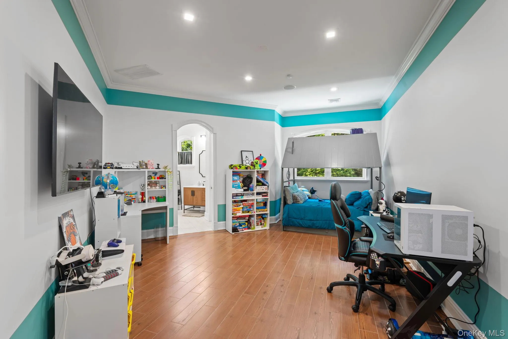 25 Marions Lane, Huntington, NY, 4 Bedrooms Bedrooms, 16 Rooms Rooms,3 BathroomsBathrooms,Residential,For Rent,Marions,0,1025980 25 Marions Lane, Huntington, NY, 4 Bedrooms Bedrooms, 16 Rooms Rooms,3 BathroomsBathrooms,Residential,For Rent,Marions,0,1025980