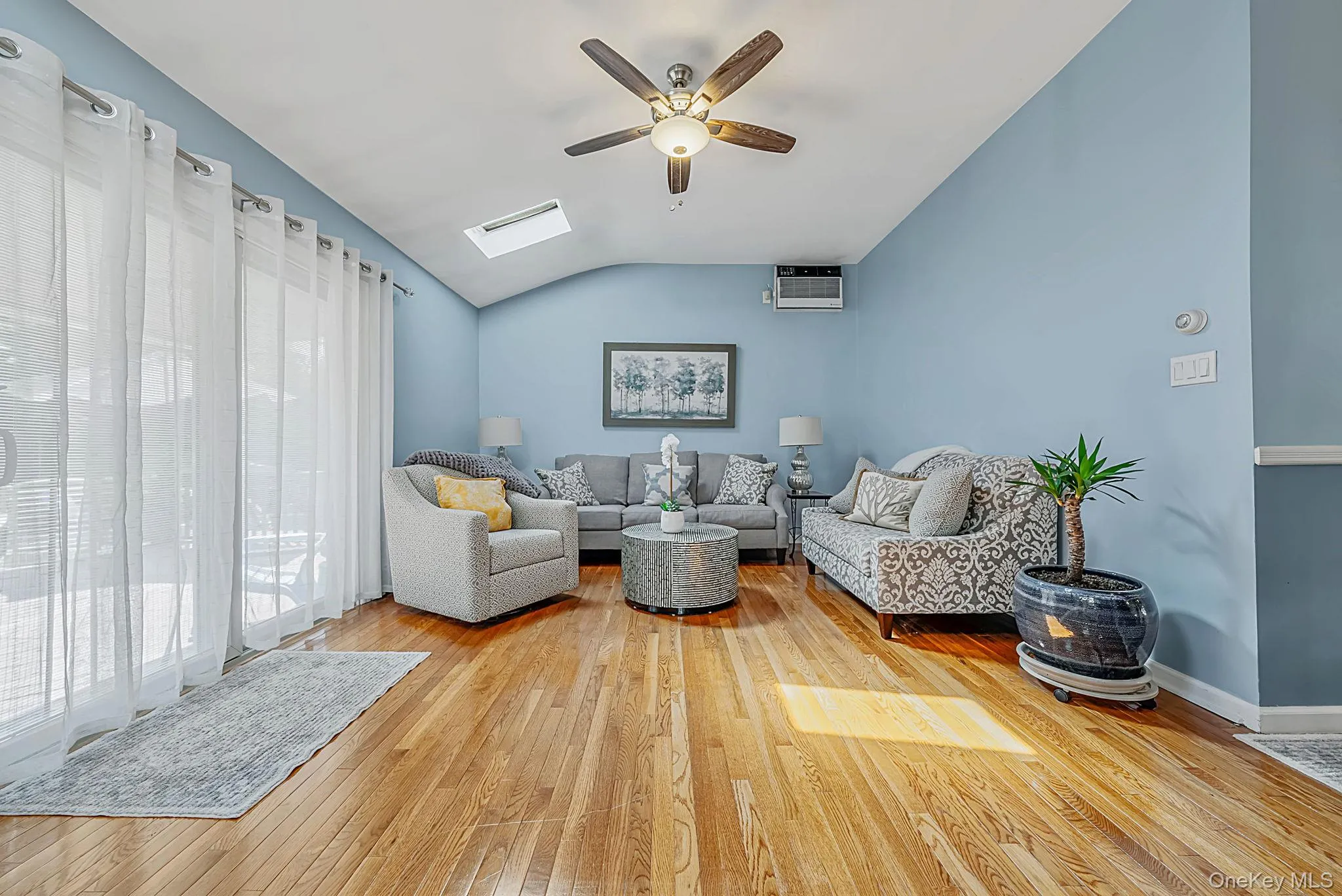 30 Pinewood Drive, Smithtown, NY, 4 Bedrooms Bedrooms, 8 Rooms Rooms,1 BathroomBathrooms,Residential,For Rent,Pinewood,0,1025983 30 Pinewood Drive, Smithtown, NY, 4 Bedrooms Bedrooms, 8 Rooms Rooms,1 BathroomBathrooms,Residential,For Rent,Pinewood,0,1025983