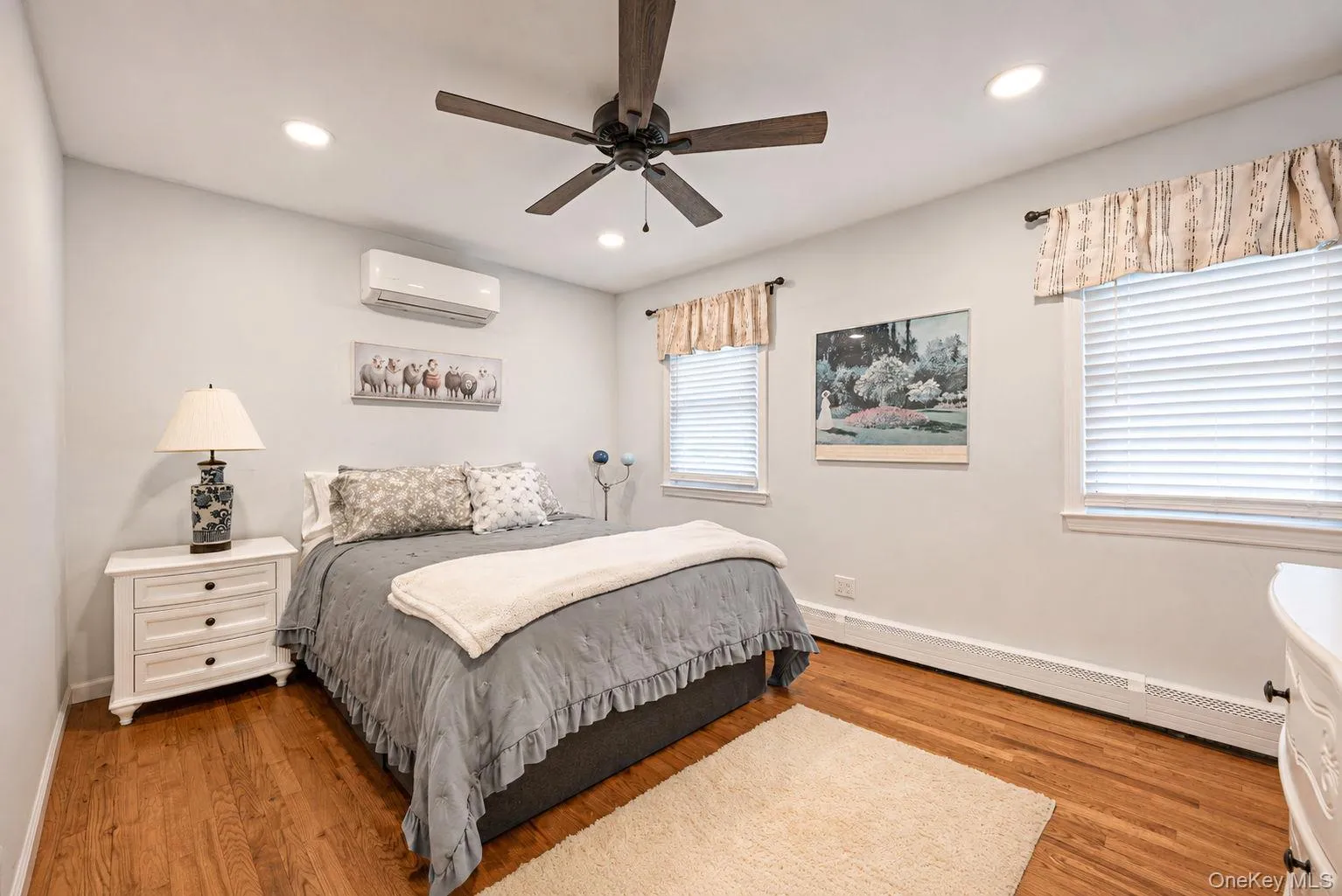 30 Pinewood Drive, Smithtown, NY, 4 Bedrooms Bedrooms, 8 Rooms Rooms,1 BathroomBathrooms,Residential,For Rent,Pinewood,0,1025983 30 Pinewood Drive, Smithtown, NY, 4 Bedrooms Bedrooms, 8 Rooms Rooms,1 BathroomBathrooms,Residential,For Rent,Pinewood,0,1025983