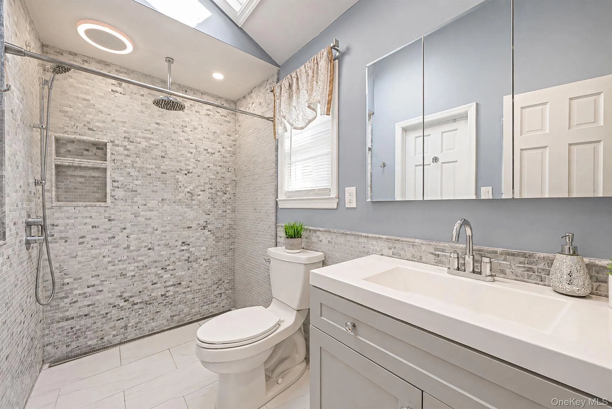 30 Pinewood Drive, Smithtown, NY, 4 Bedrooms Bedrooms, 8 Rooms Rooms,1 BathroomBathrooms,Residential,For Rent,Pinewood,0,1025983 30 Pinewood Drive, Smithtown, NY, 4 Bedrooms Bedrooms, 8 Rooms Rooms,1 BathroomBathrooms,Residential,For Rent,Pinewood,0,1025983