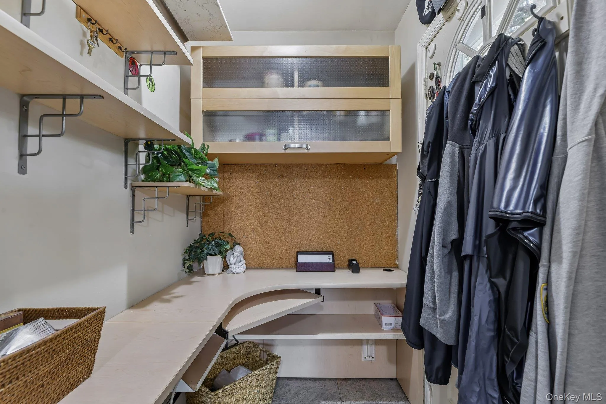 7814 Langdale Street, New York, NY, 3 Bedrooms Bedrooms, 6 Rooms Rooms,1 BathroomBathrooms,Residential,For Rent,Langdale,0,1025984 7814 Langdale Street, New York, NY, 3 Bedrooms Bedrooms, 6 Rooms Rooms,1 BathroomBathrooms,Residential,For Rent,Langdale,0,1025984