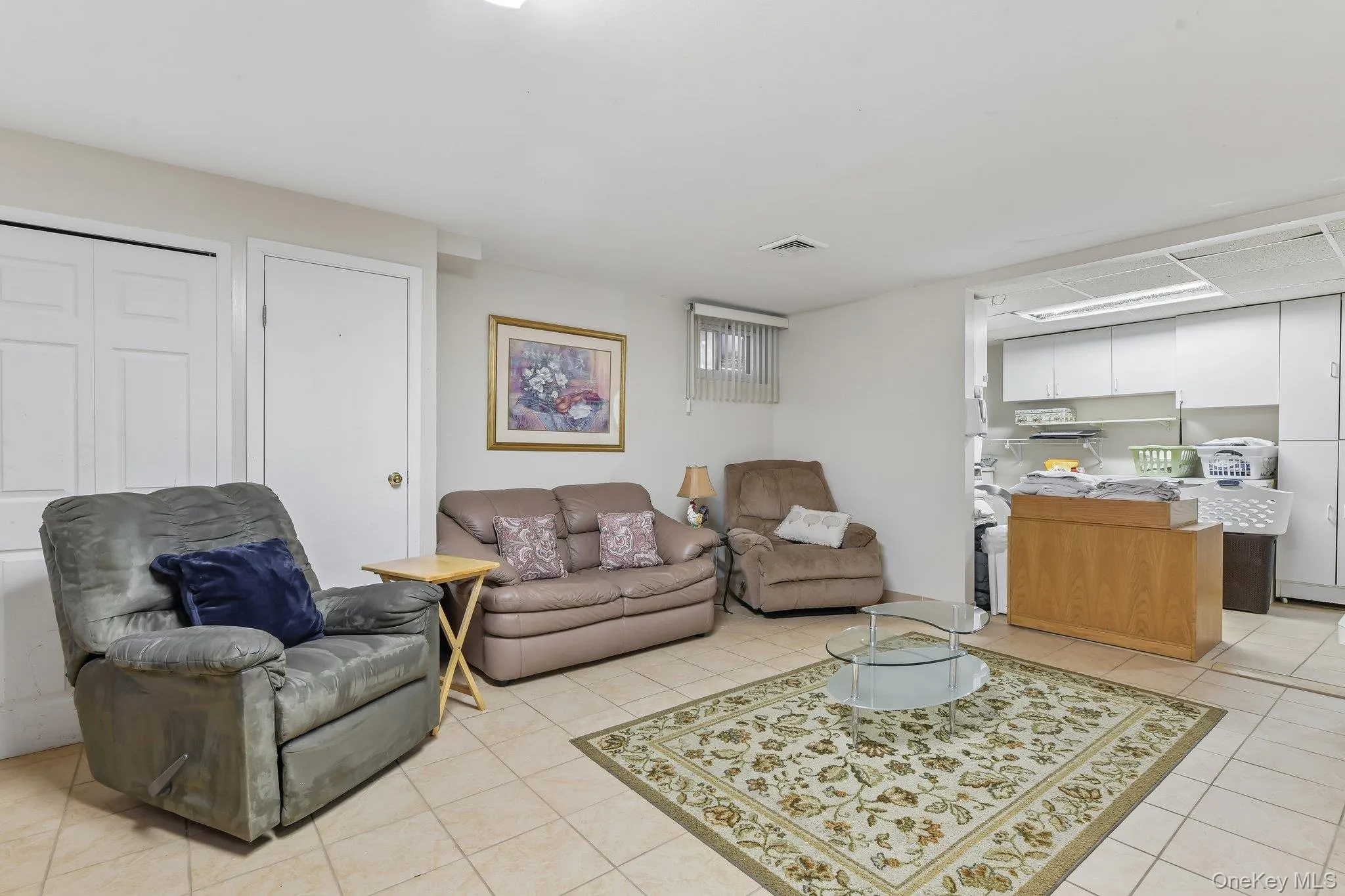 7814 Langdale Street, New York, NY, 3 Bedrooms Bedrooms, 6 Rooms Rooms,1 BathroomBathrooms,Residential,For Rent,Langdale,0,1025984 7814 Langdale Street, New York, NY, 3 Bedrooms Bedrooms, 6 Rooms Rooms,1 BathroomBathrooms,Residential,For Rent,Langdale,0,1025984