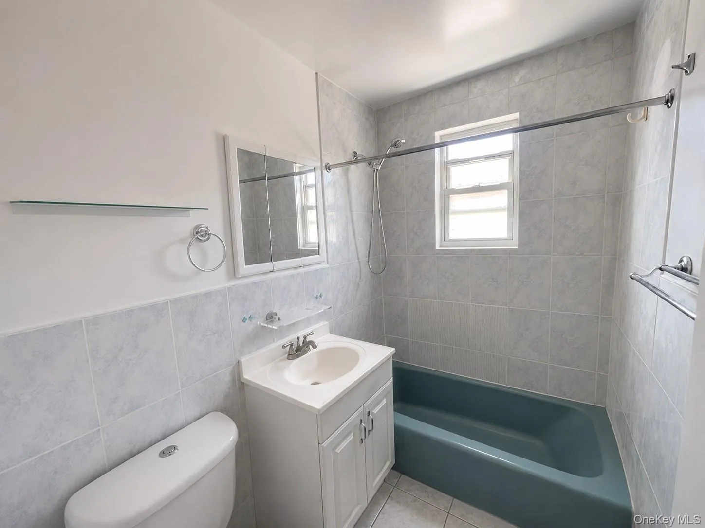 533 Soundview Avenue, New York, NY, 3 Bedrooms Bedrooms, 7 Rooms Rooms,1 BathroomBathrooms,Residential Lease,For Rent,Soundview,0,1025991 533 Soundview Avenue, New York, NY, 3 Bedrooms Bedrooms, 7 Rooms Rooms,1 BathroomBathrooms,Residential Lease,For Rent,Soundview,0,1025991