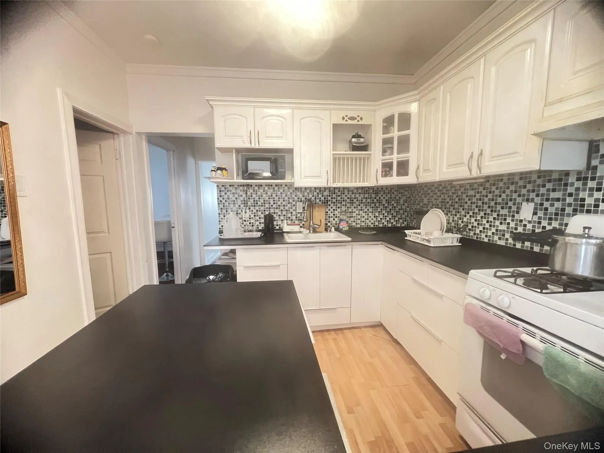 127-06 103rd, New York, NY, 4 Bedrooms Bedrooms, 6 Rooms Rooms,2 BathroomsBathrooms,Residential,For Rent,103rd,0,1025994 127-06 103rd, New York, NY, 4 Bedrooms Bedrooms, 6 Rooms Rooms,2 BathroomsBathrooms,Residential,For Rent,103rd,0,1025994