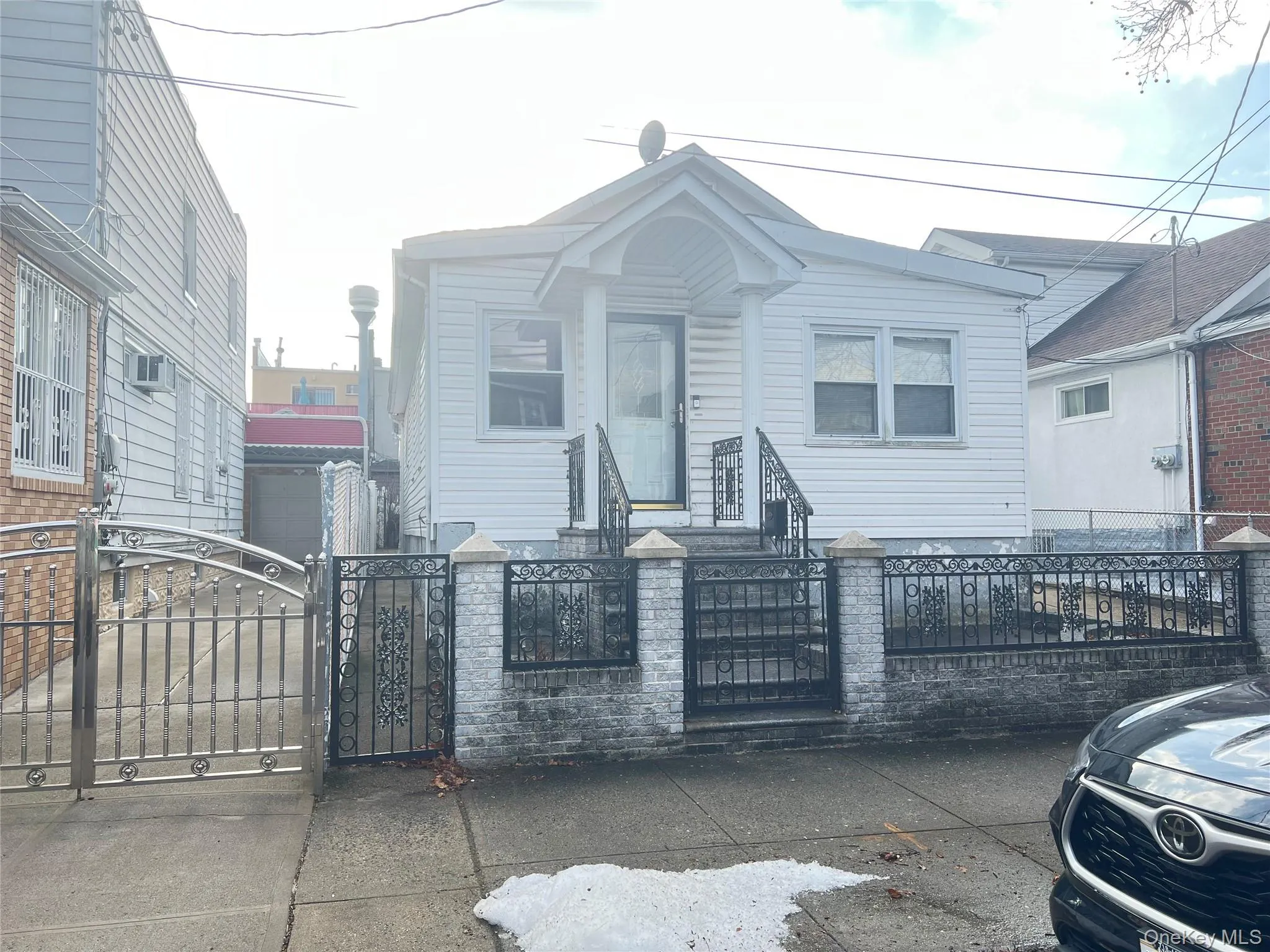 127-06 103rd, New York, NY, 4 Bedrooms Bedrooms, 6 Rooms Rooms,2 BathroomsBathrooms,Residential,For Rent,103rd,0,1025994 127-06 103rd, New York, NY, 4 Bedrooms Bedrooms, 6 Rooms Rooms,2 BathroomsBathrooms,Residential,For Rent,103rd,0,1025994