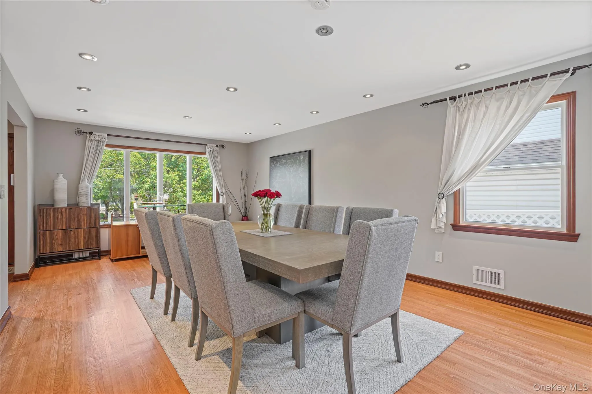 268 Ardsley Street, New York, NY, 4 Bedrooms Bedrooms, 9 Rooms Rooms,3 BathroomsBathrooms,Residential,For Rent,Ardsley,0,1026004 268 Ardsley Street, New York, NY, 4 Bedrooms Bedrooms, 9 Rooms Rooms,3 BathroomsBathrooms,Residential,For Rent,Ardsley,0,1026004