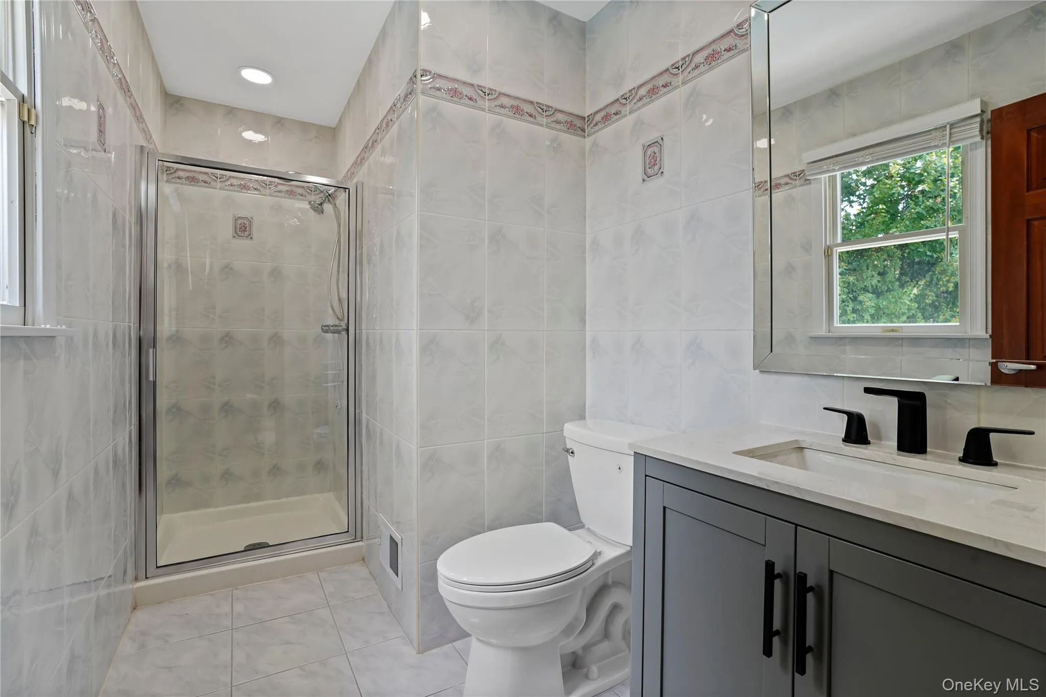 268 Ardsley Street, New York, NY, 4 Bedrooms Bedrooms, 9 Rooms Rooms,3 BathroomsBathrooms,Residential,For Rent,Ardsley,0,1026004 268 Ardsley Street, New York, NY, 4 Bedrooms Bedrooms, 9 Rooms Rooms,3 BathroomsBathrooms,Residential,For Rent,Ardsley,0,1026004