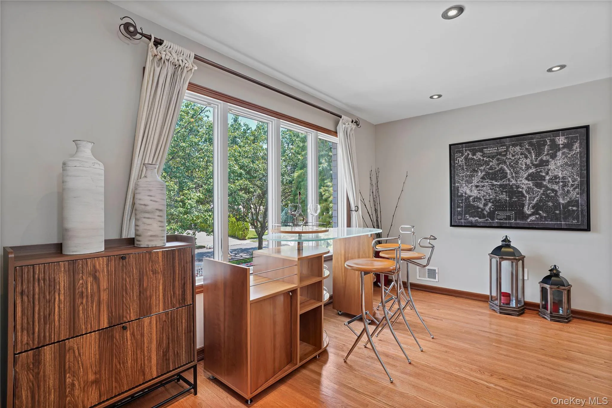 268 Ardsley Street, New York, NY, 4 Bedrooms Bedrooms, 9 Rooms Rooms,3 BathroomsBathrooms,Residential,For Rent,Ardsley,0,1026004 268 Ardsley Street, New York, NY, 4 Bedrooms Bedrooms, 9 Rooms Rooms,3 BathroomsBathrooms,Residential,For Rent,Ardsley,0,1026004