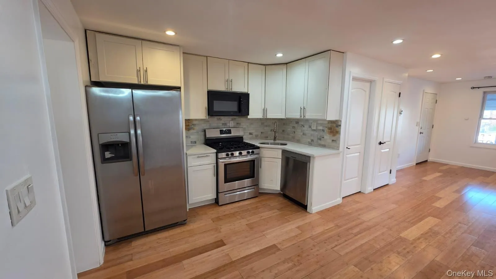 11443 199th Street, New York, NY, 2 Bedrooms Bedrooms, 4 Rooms Rooms,1 BathroomBathrooms,Residential Lease,For Rent,199th,0,1026012 11443 199th Street, New York, NY, 2 Bedrooms Bedrooms, 4 Rooms Rooms,1 BathroomBathrooms,Residential Lease,For Rent,199th,0,1026012