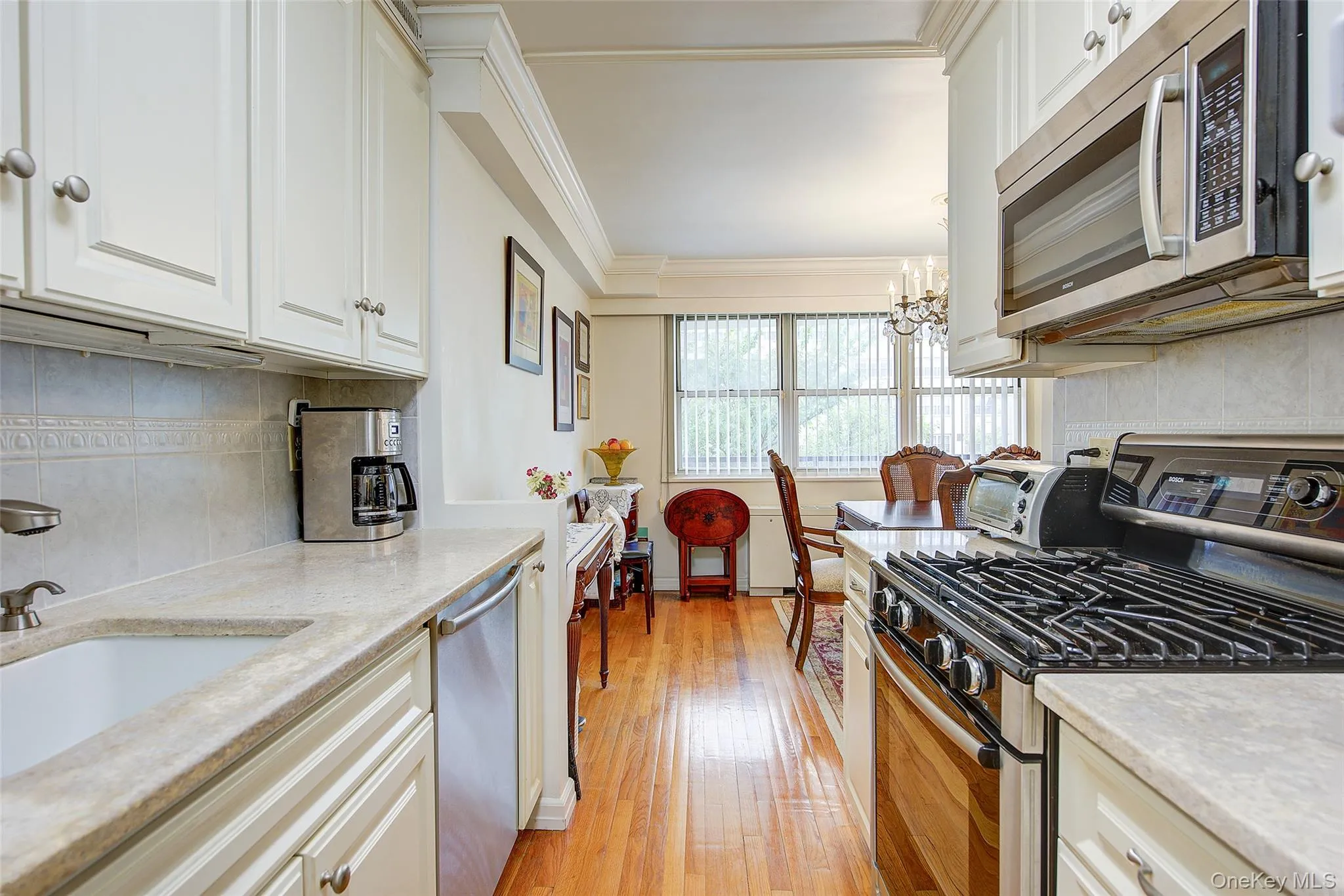 102-30 66th Road, New York, NY, 2 Bedrooms Bedrooms, 4 Rooms Rooms,2 BathroomsBathrooms,Residential,For Rent,66th,0,1026017 102-30 66th Road, New York, NY, 2 Bedrooms Bedrooms, 4 Rooms Rooms,2 BathroomsBathrooms,Residential,For Rent,66th,0,1026017