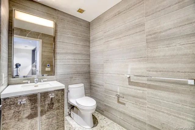 252 South Street, New York, NY, 1 Bedroom Bedrooms, 3 Rooms Rooms,1 BathroomBathrooms,Residential Lease,For Rent,South,0,1026020 252 South Street, New York, NY, 1 Bedroom Bedrooms, 3 Rooms Rooms,1 BathroomBathrooms,Residential Lease,For Rent,South,0,1026020
