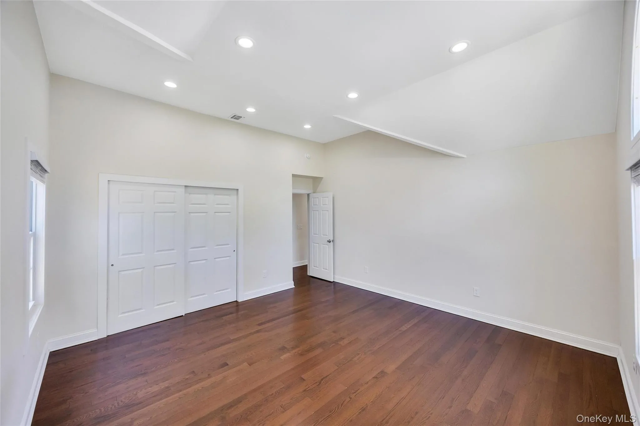 71 Penn Street, Brookhaven, NY, 6 Bedrooms Bedrooms, 9 Rooms Rooms,3 BathroomsBathrooms,Residential,For Rent,Penn,0,1026021 71 Penn Street, Brookhaven, NY, 6 Bedrooms Bedrooms, 9 Rooms Rooms,3 BathroomsBathrooms,Residential,For Rent,Penn,0,1026021