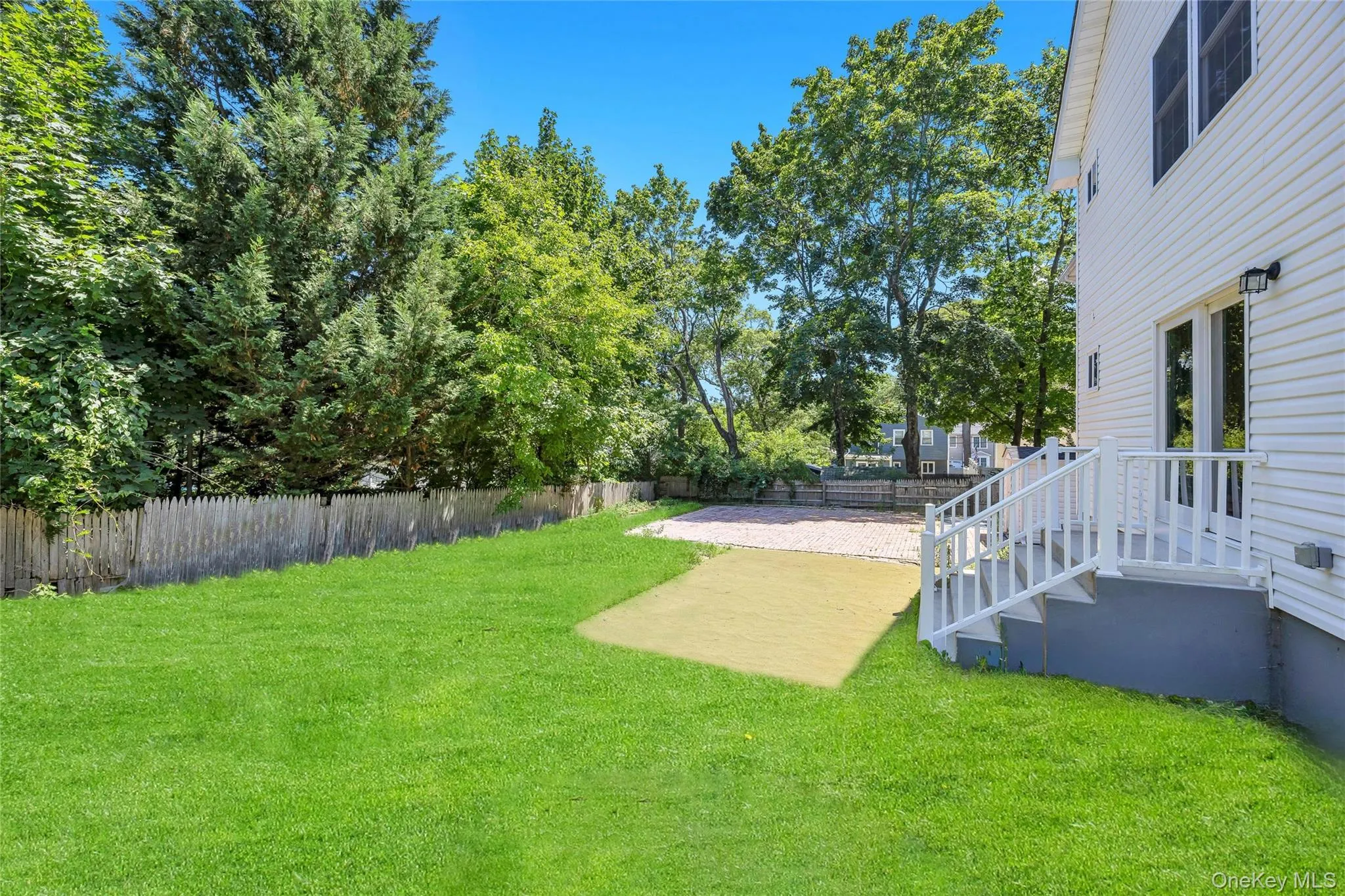 71 Penn Street, Brookhaven, NY, 6 Bedrooms Bedrooms, 9 Rooms Rooms,3 BathroomsBathrooms,Residential,For Rent,Penn,0,1026021 71 Penn Street, Brookhaven, NY, 6 Bedrooms Bedrooms, 9 Rooms Rooms,3 BathroomsBathrooms,Residential,For Rent,Penn,0,1026021