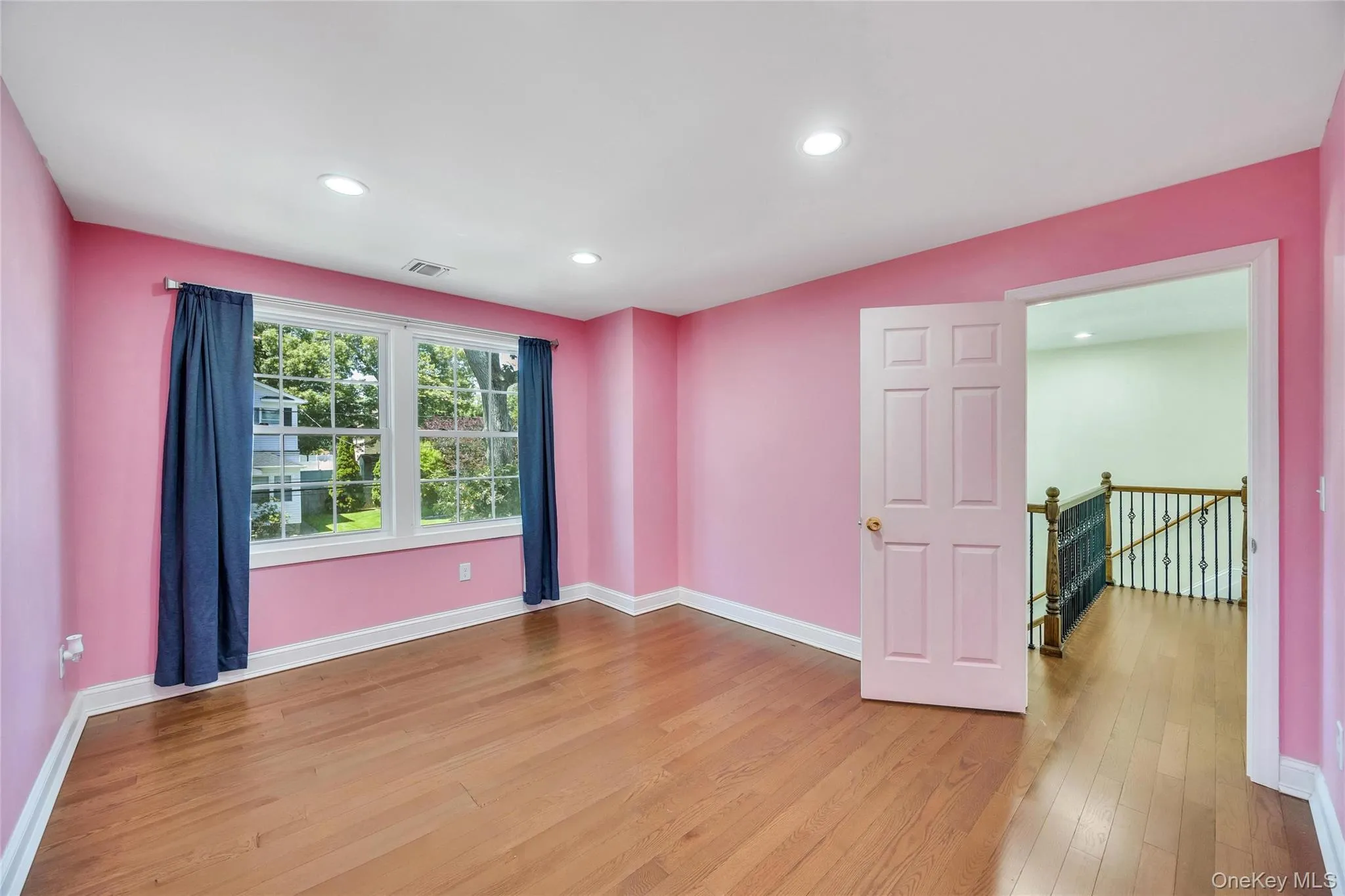 71 Penn Street, Brookhaven, NY, 6 Bedrooms Bedrooms, 9 Rooms Rooms,3 BathroomsBathrooms,Residential,For Rent,Penn,0,1026021 71 Penn Street, Brookhaven, NY, 6 Bedrooms Bedrooms, 9 Rooms Rooms,3 BathroomsBathrooms,Residential,For Rent,Penn,0,1026021