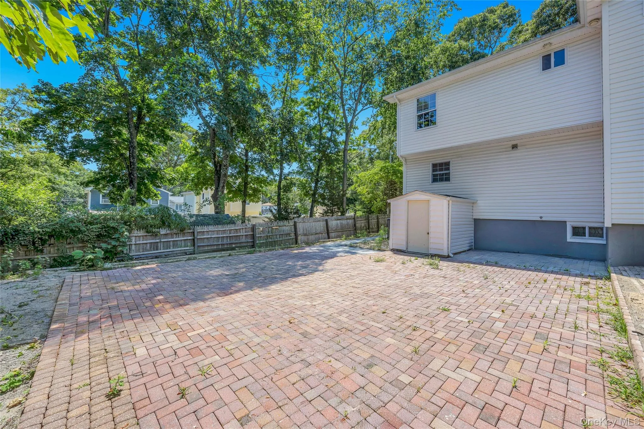 71 Penn Street, Brookhaven, NY, 6 Bedrooms Bedrooms, 9 Rooms Rooms,3 BathroomsBathrooms,Residential,For Rent,Penn,0,1026021 71 Penn Street, Brookhaven, NY, 6 Bedrooms Bedrooms, 9 Rooms Rooms,3 BathroomsBathrooms,Residential,For Rent,Penn,0,1026021