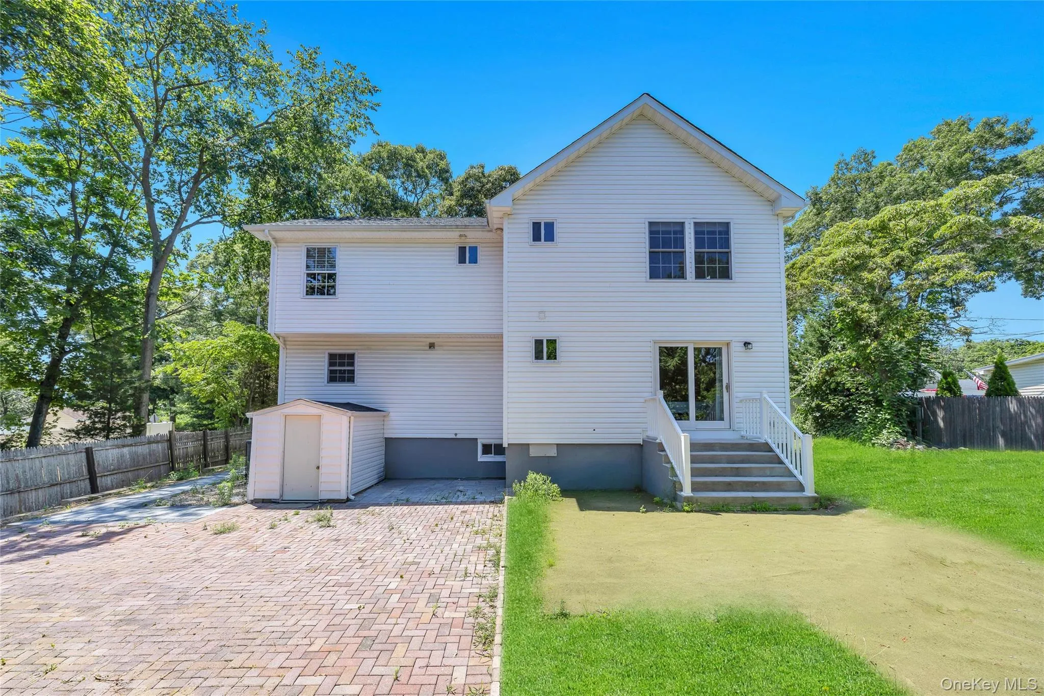 71 Penn Street, Brookhaven, NY, 6 Bedrooms Bedrooms, 9 Rooms Rooms,3 BathroomsBathrooms,Residential,For Rent,Penn,0,1026021 71 Penn Street, Brookhaven, NY, 6 Bedrooms Bedrooms, 9 Rooms Rooms,3 BathroomsBathrooms,Residential,For Rent,Penn,0,1026021