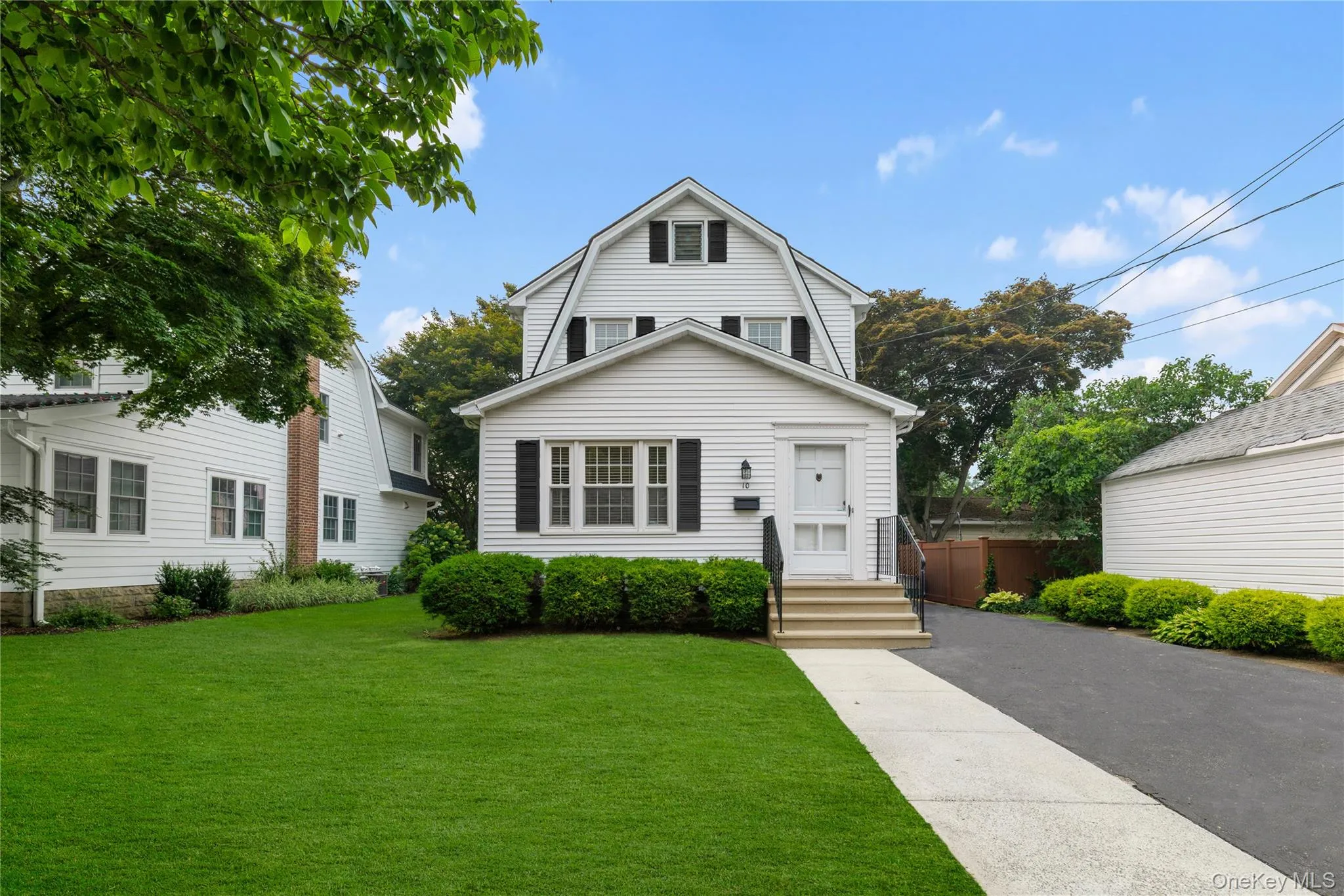 10 HENRY Street, Rye City, NY, 4 Bedrooms Bedrooms, 7 Rooms Rooms,1 BathroomBathrooms,Residential Lease,For Rent,HENRY,0,1026022 10 HENRY Street, Rye City, NY, 4 Bedrooms Bedrooms, 7 Rooms Rooms,1 BathroomBathrooms,Residential Lease,For Rent,HENRY,0,1026022
