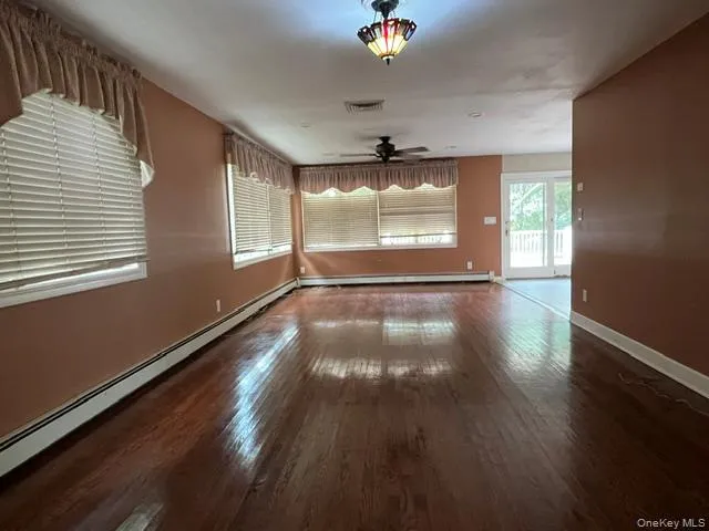 201 Wampum Lane, Islip, NY, 4 Bedrooms Bedrooms, 10 Rooms Rooms,3 BathroomsBathrooms,Residential,For Rent,Wampum,0,1026023 201 Wampum Lane, Islip, NY, 4 Bedrooms Bedrooms, 10 Rooms Rooms,3 BathroomsBathrooms,Residential,For Rent,Wampum,0,1026023