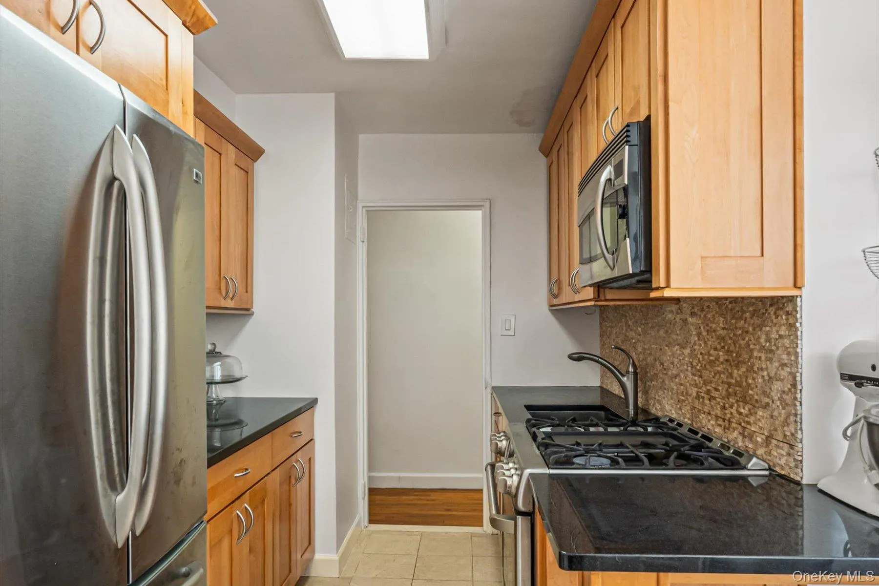 72-10 112th Street, New York, NY, 2 Bedrooms Bedrooms, 4 Rooms Rooms,1 BathroomBathrooms,Residential Lease,For Rent,112th,0,1026028 72-10 112th Street, New York, NY, 2 Bedrooms Bedrooms, 4 Rooms Rooms,1 BathroomBathrooms,Residential Lease,For Rent,112th,0,1026028