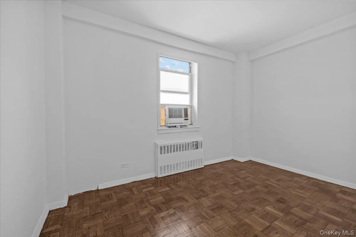 3135 Johnson Avenue, New York, NY, 4 Bedrooms Bedrooms, 6 Rooms Rooms,2 BathroomsBathrooms,Residential,For Rent,Johnson,0,1026029 3135 Johnson Avenue, New York, NY, 4 Bedrooms Bedrooms, 6 Rooms Rooms,2 BathroomsBathrooms,Residential,For Rent,Johnson,0,1026029