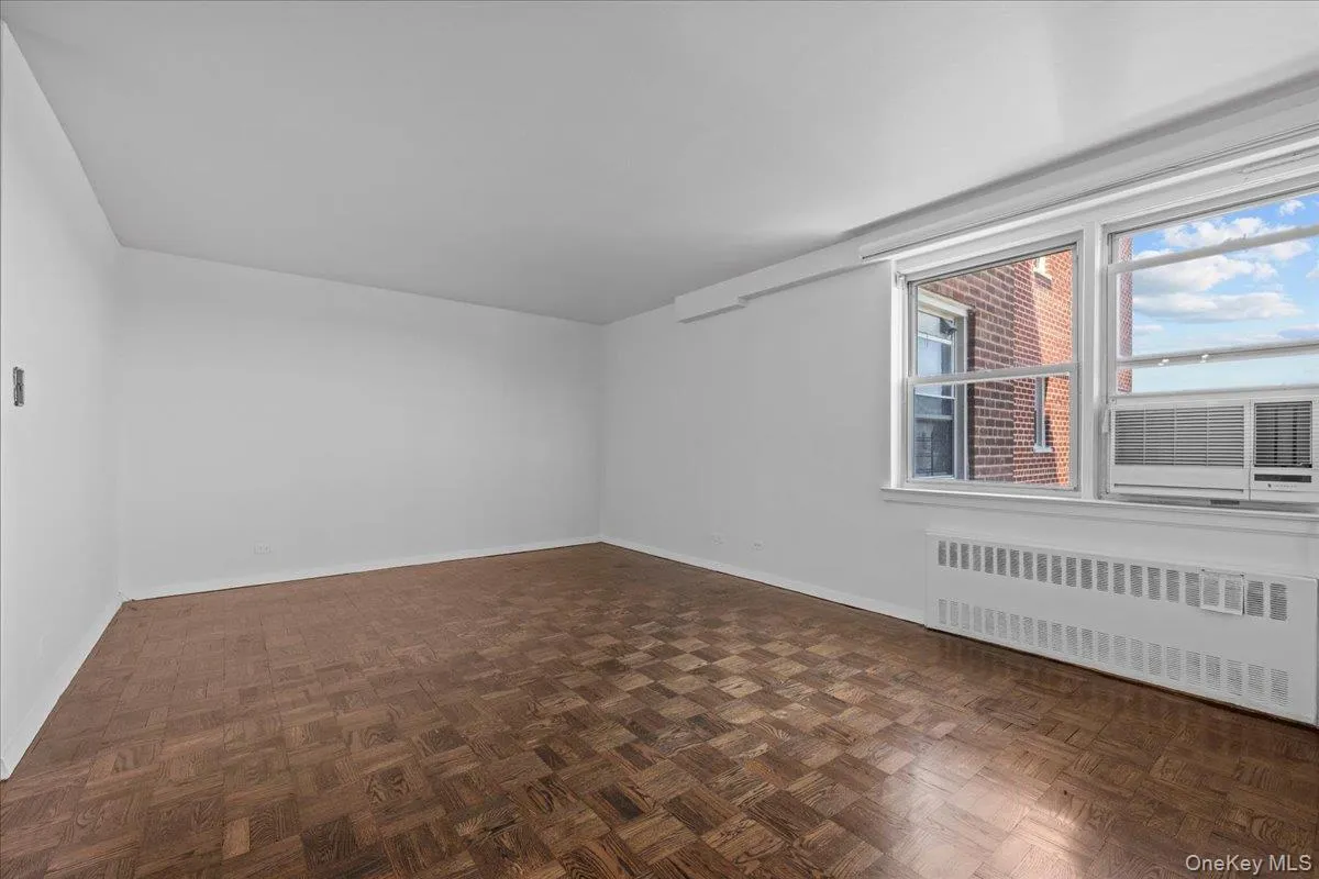 3135 Johnson Avenue, New York, NY, 4 Bedrooms Bedrooms, 6 Rooms Rooms,2 BathroomsBathrooms,Residential,For Rent,Johnson,0,1026029 3135 Johnson Avenue, New York, NY, 4 Bedrooms Bedrooms, 6 Rooms Rooms,2 BathroomsBathrooms,Residential,For Rent,Johnson,0,1026029
