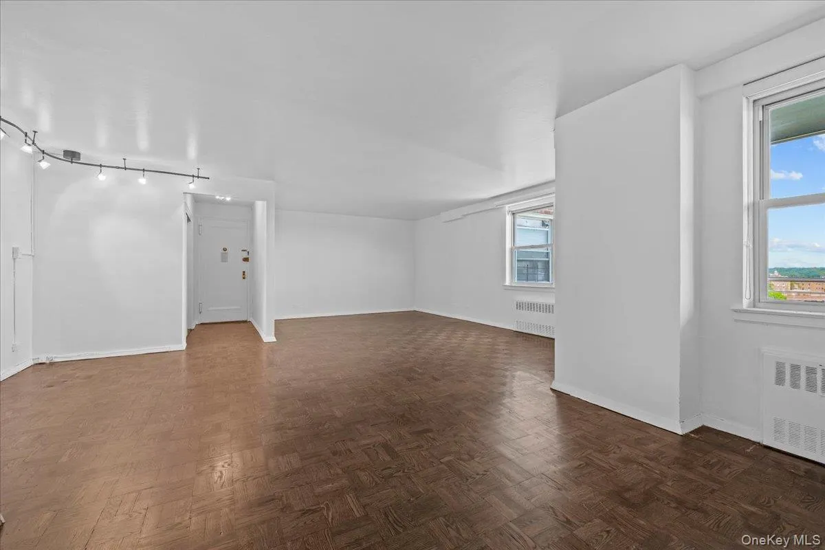 3135 Johnson Avenue, New York, NY, 4 Bedrooms Bedrooms, 6 Rooms Rooms,2 BathroomsBathrooms,Residential,For Rent,Johnson,0,1026029 3135 Johnson Avenue, New York, NY, 4 Bedrooms Bedrooms, 6 Rooms Rooms,2 BathroomsBathrooms,Residential,For Rent,Johnson,0,1026029
