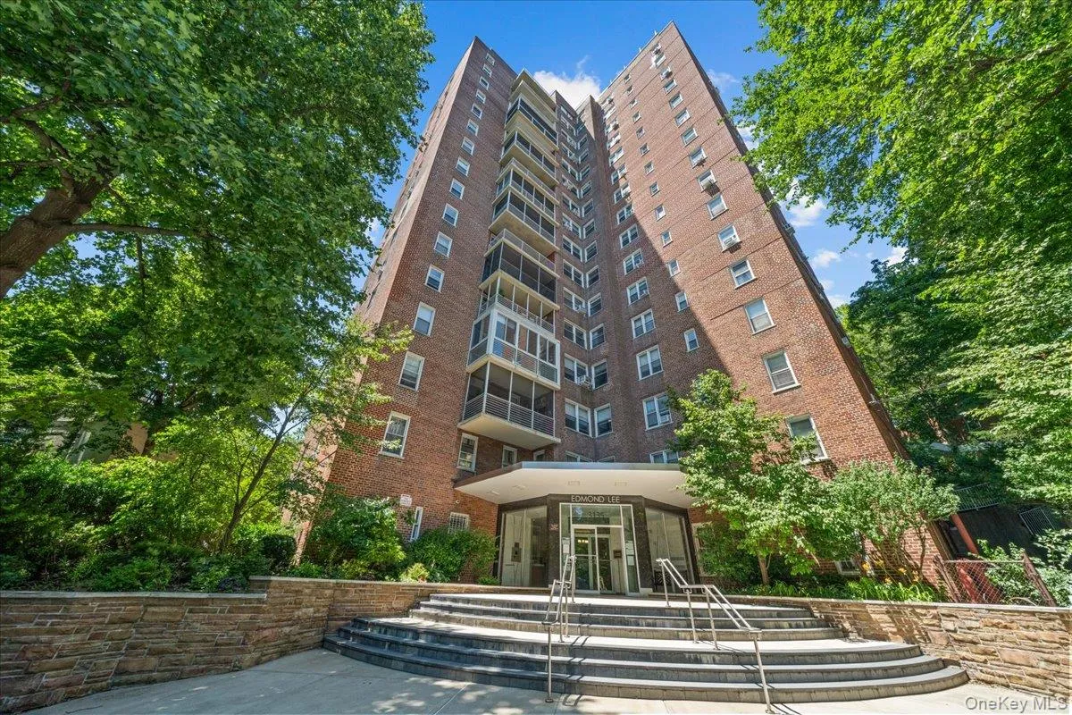 3135 Johnson Avenue, New York, NY, 4 Bedrooms Bedrooms, 6 Rooms Rooms,2 BathroomsBathrooms,Residential,For Rent,Johnson,0,1026029 3135 Johnson Avenue, New York, NY, 4 Bedrooms Bedrooms, 6 Rooms Rooms,2 BathroomsBathrooms,Residential,For Rent,Johnson,0,1026029