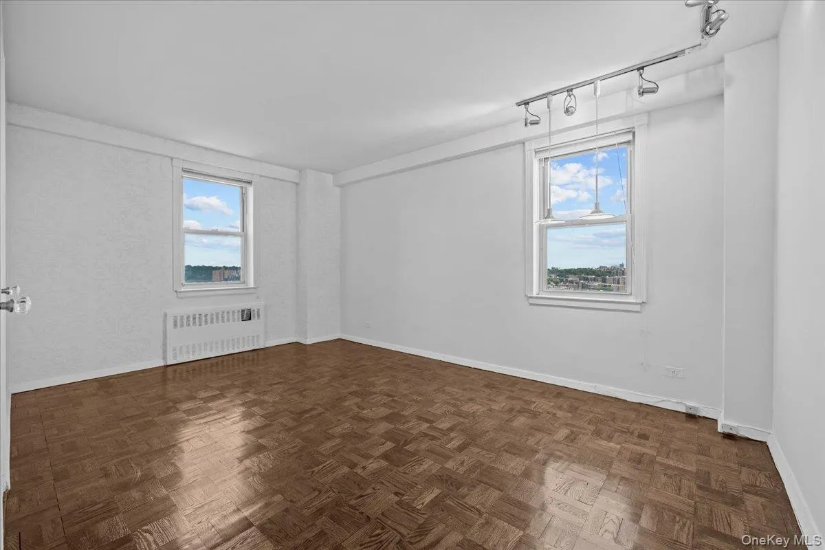 3135 Johnson Avenue, New York, NY, 4 Bedrooms Bedrooms, 6 Rooms Rooms,2 BathroomsBathrooms,Residential,For Rent,Johnson,0,1026029 3135 Johnson Avenue, New York, NY, 4 Bedrooms Bedrooms, 6 Rooms Rooms,2 BathroomsBathrooms,Residential,For Rent,Johnson,0,1026029