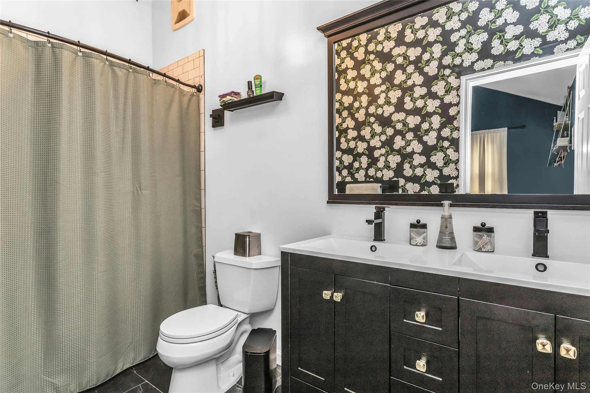 63 Teed Street, Huntington, NY, 4 Bedrooms Bedrooms, 7 Rooms Rooms,2 BathroomsBathrooms,Residential,For Rent,Teed,0,1026031 63 Teed Street, Huntington, NY, 4 Bedrooms Bedrooms, 7 Rooms Rooms,2 BathroomsBathrooms,Residential,For Rent,Teed,0,1026031