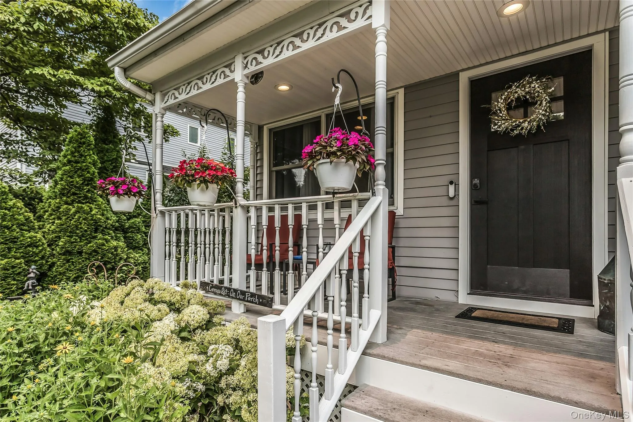 63 Teed Street, Huntington, NY, 4 Bedrooms Bedrooms, 7 Rooms Rooms,2 BathroomsBathrooms,Residential,For Rent,Teed,0,1026031 63 Teed Street, Huntington, NY, 4 Bedrooms Bedrooms, 7 Rooms Rooms,2 BathroomsBathrooms,Residential,For Rent,Teed,0,1026031