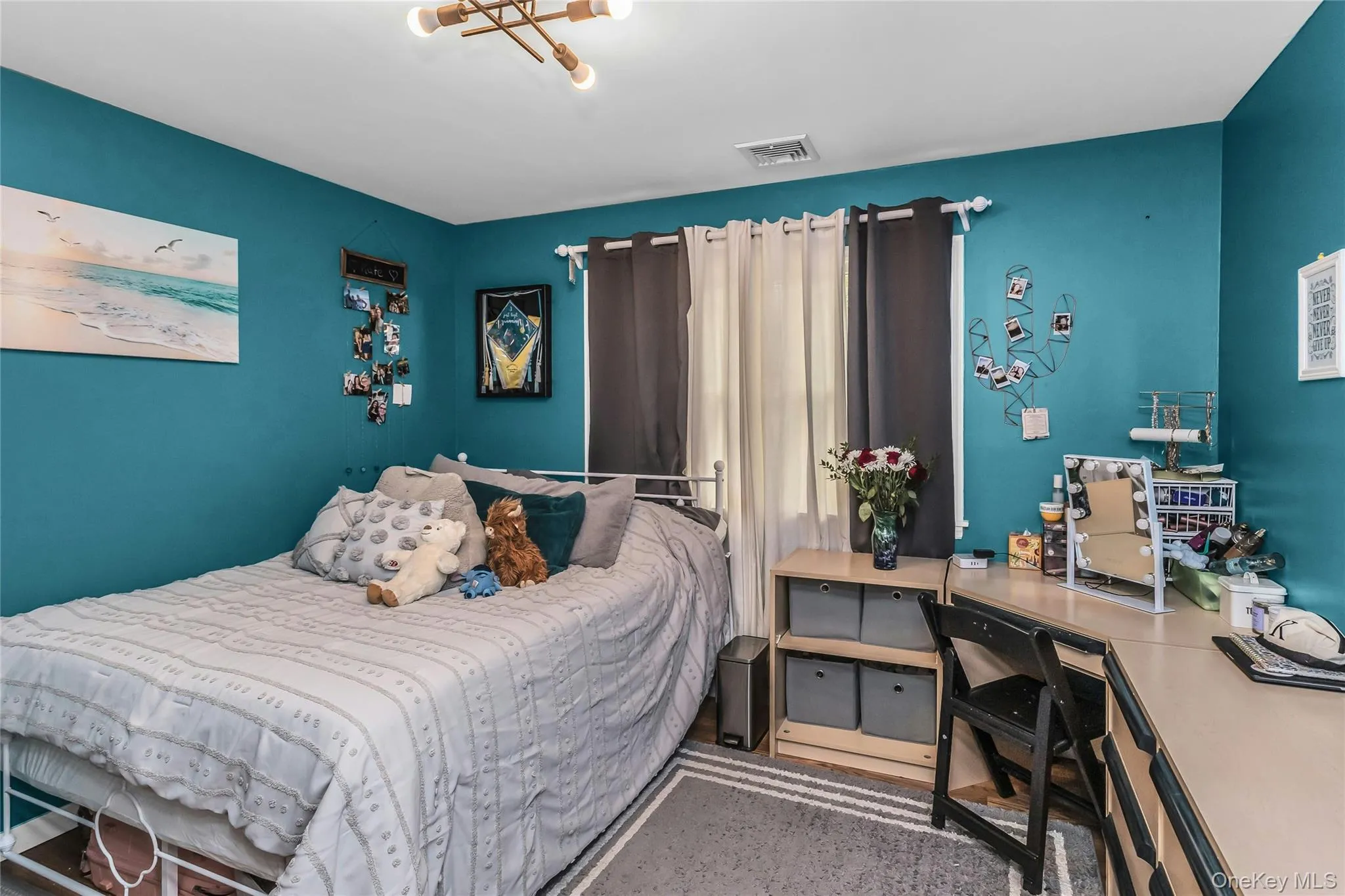 63 Teed Street, Huntington, NY, 4 Bedrooms Bedrooms, 7 Rooms Rooms,2 BathroomsBathrooms,Residential,For Rent,Teed,0,1026031 63 Teed Street, Huntington, NY, 4 Bedrooms Bedrooms, 7 Rooms Rooms,2 BathroomsBathrooms,Residential,For Rent,Teed,0,1026031