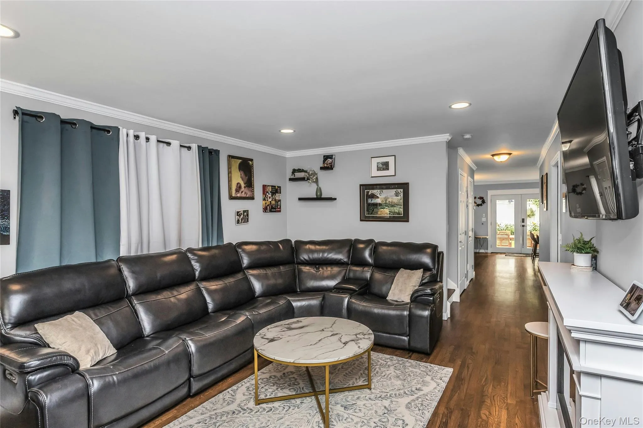 63 Teed Street, Huntington, NY, 4 Bedrooms Bedrooms, 7 Rooms Rooms,2 BathroomsBathrooms,Residential,For Rent,Teed,0,1026031 63 Teed Street, Huntington, NY, 4 Bedrooms Bedrooms, 7 Rooms Rooms,2 BathroomsBathrooms,Residential,For Rent,Teed,0,1026031