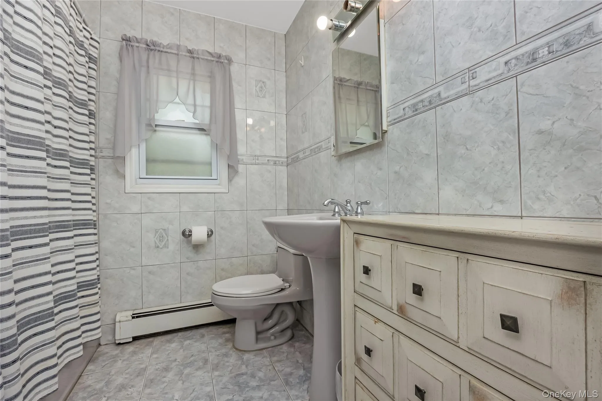 Full Bath on First Floor Full Bath on First Floor